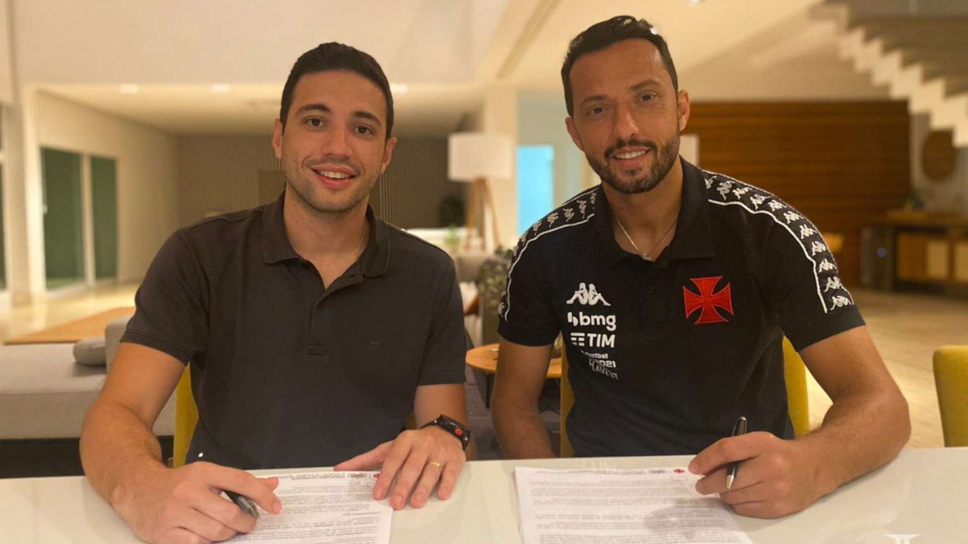 Nenê assina com o Vasco 2021