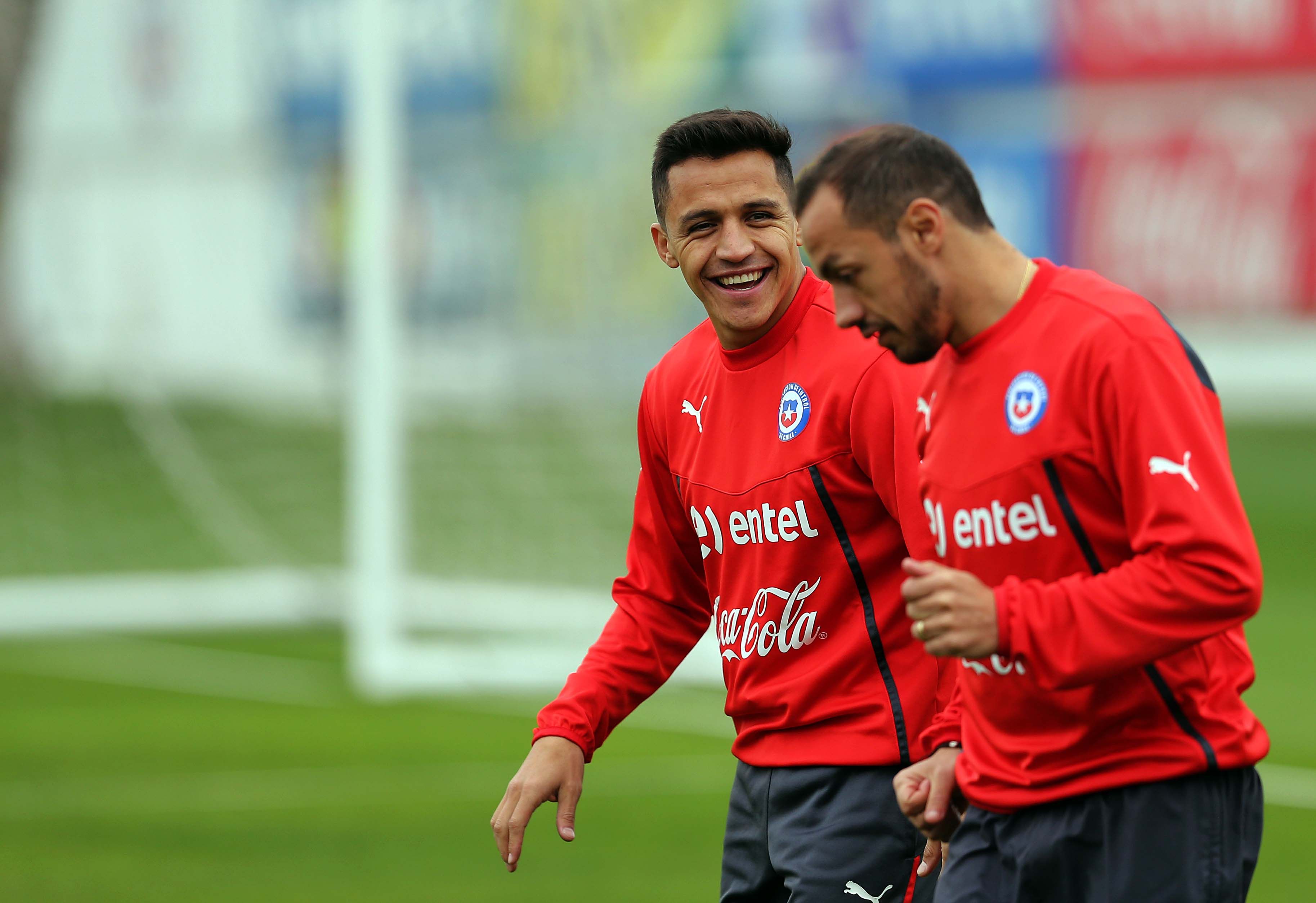 Alexis Sánchez y Marcelo Díaz.