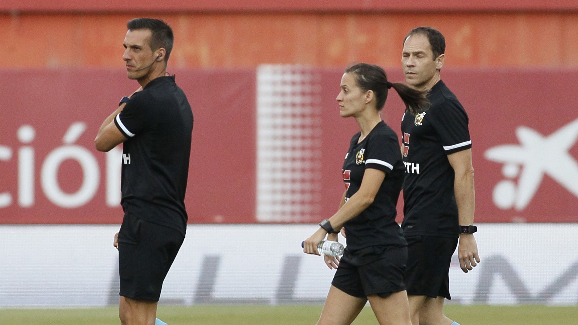 Javier Estrada Fernández, Guadalupe Porras Ayuso y Roberto Alonso Fernández, árbitros
