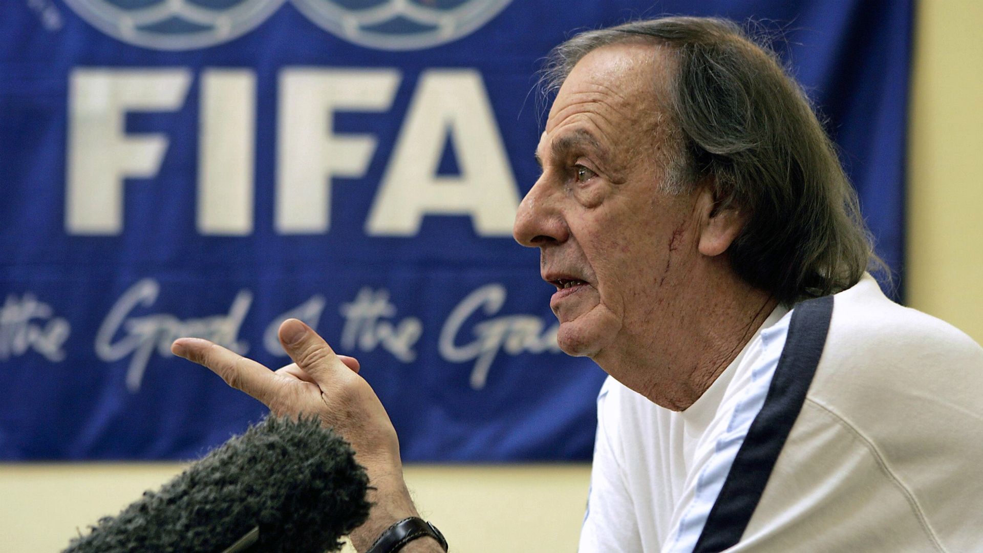 César Luis Menotti