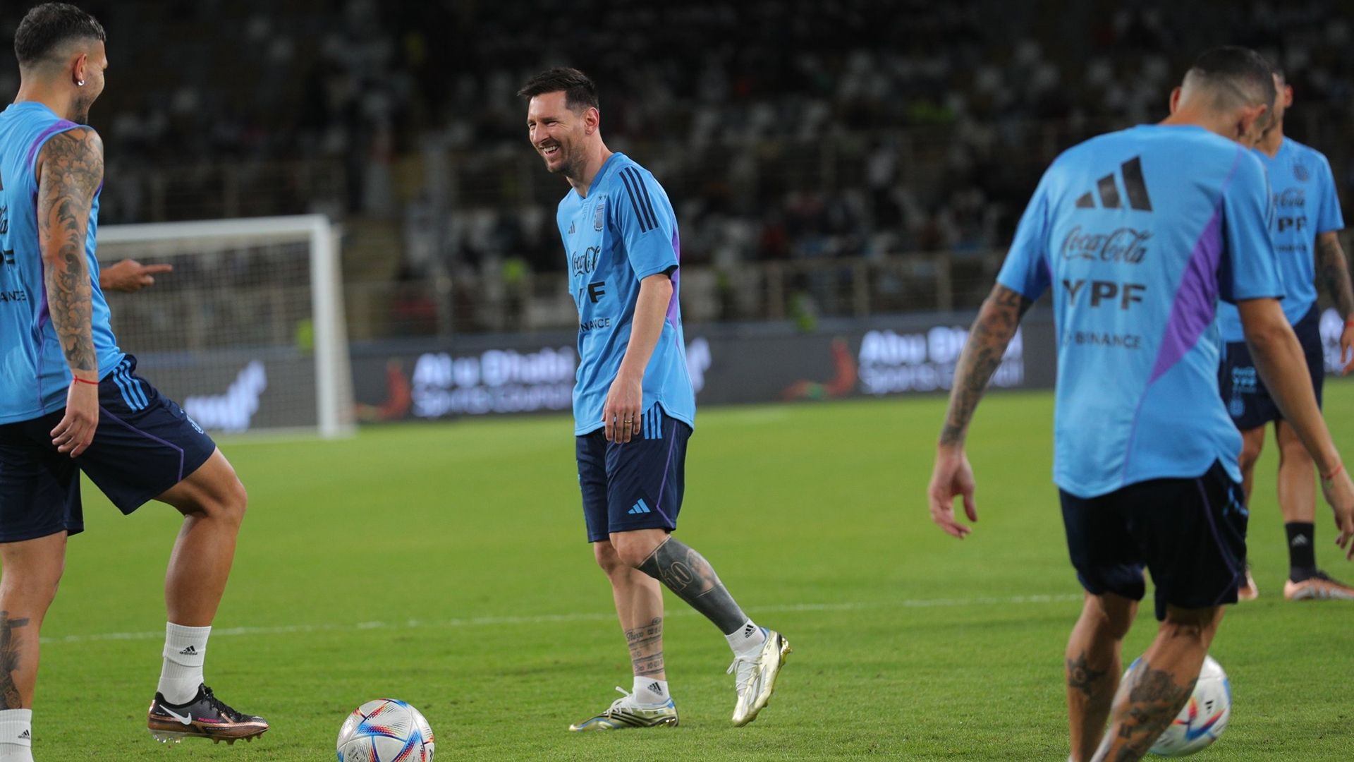 Lionel Messi Argentina Entrenamiento Abu Dhabi 14112022