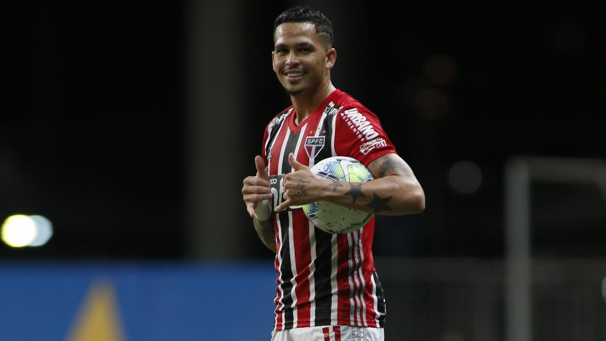 Luciano comemora gol contra o Bahia