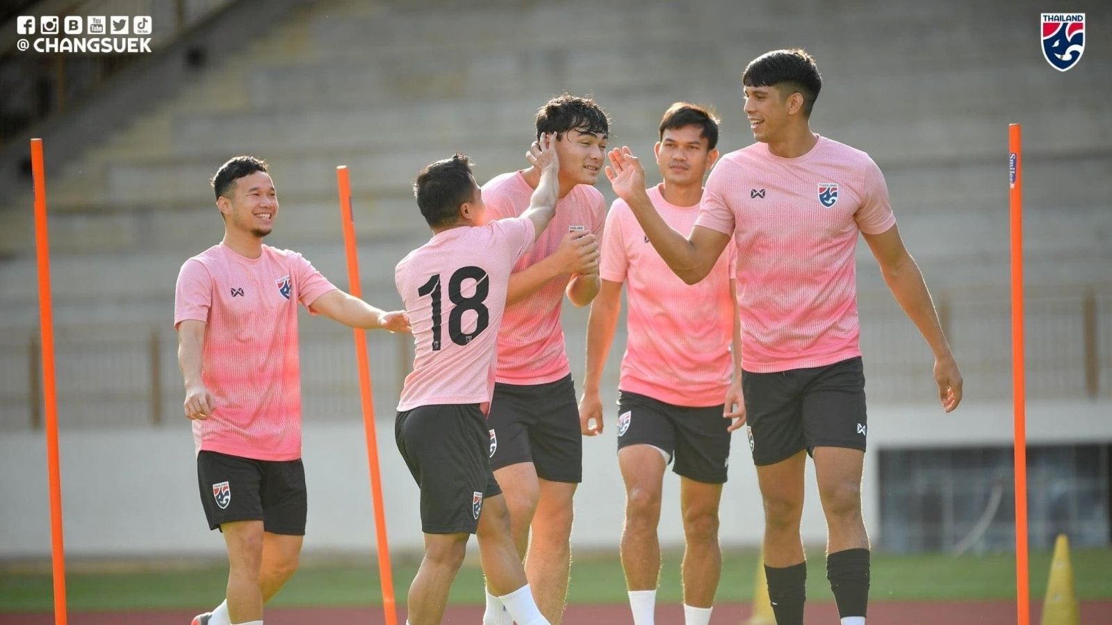 โจนาธาร เข็มดี