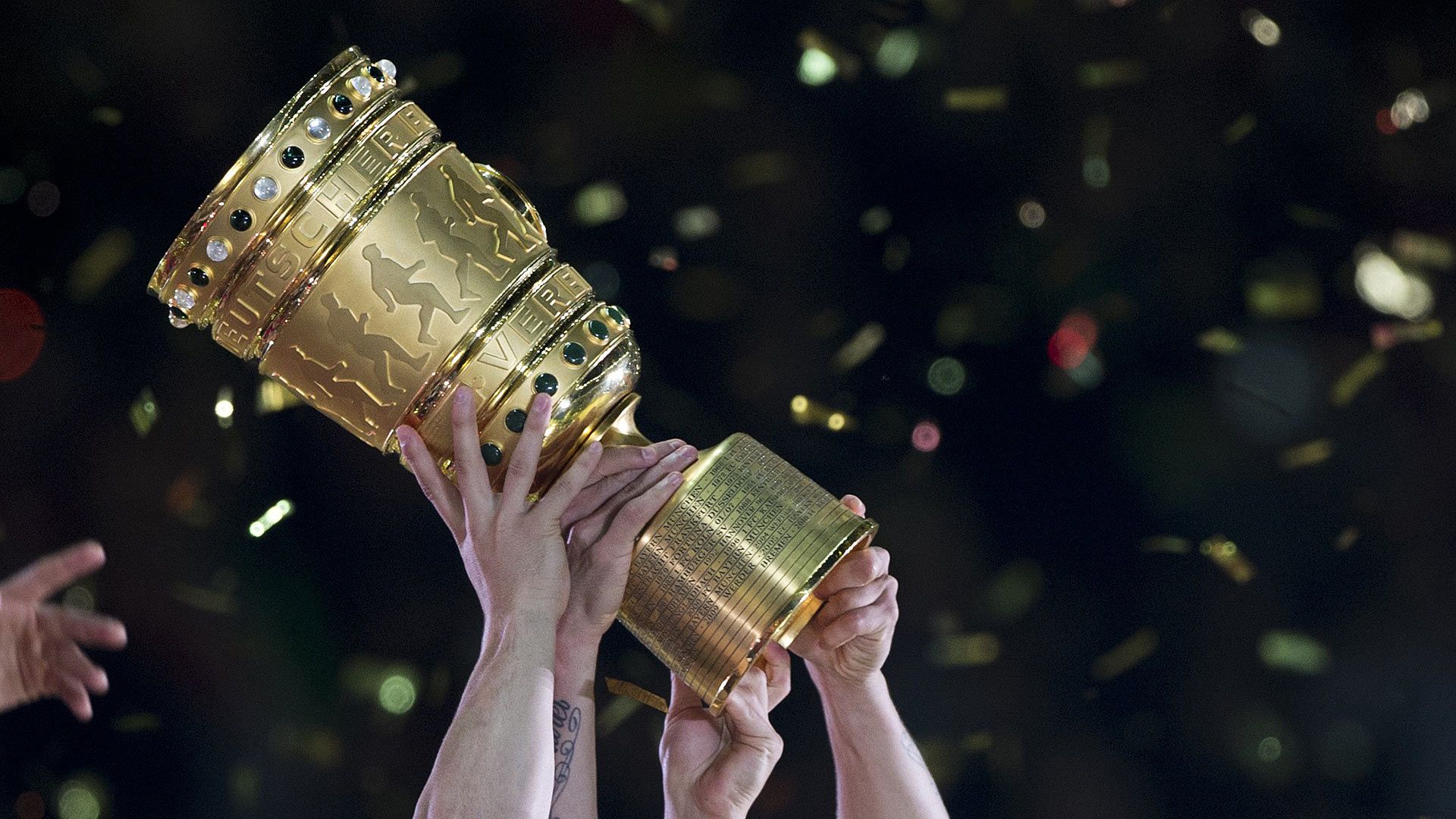 DFB-Pokal Trophäe Pokal 17052014