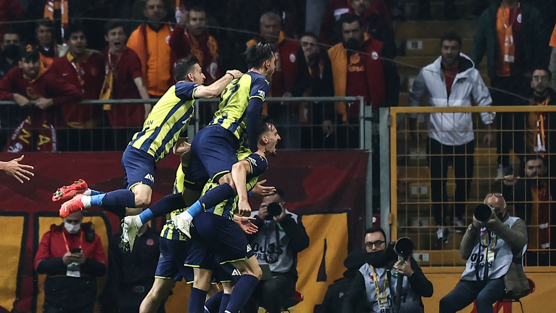 Galatasaray Fenerbahçe