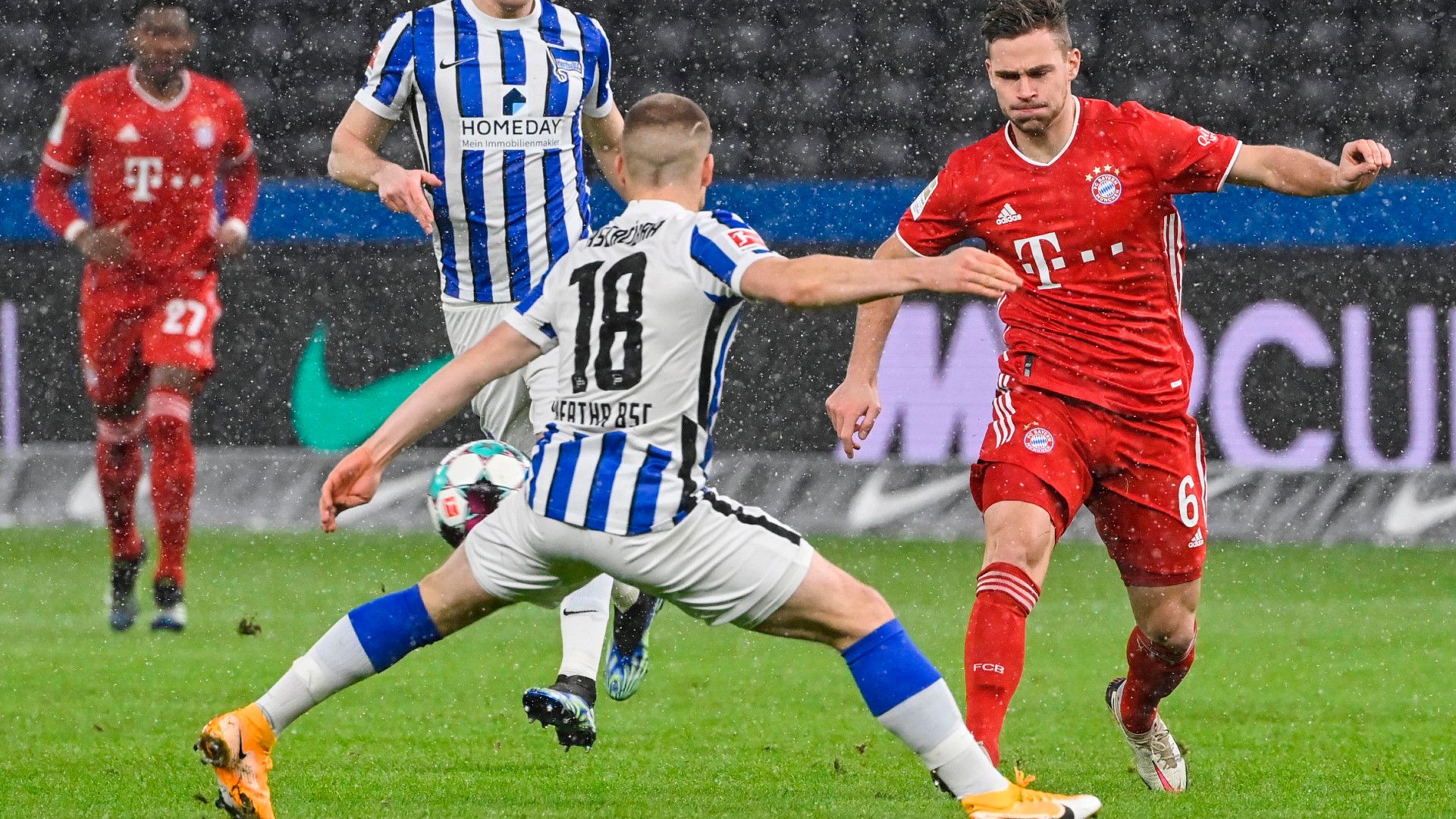 JOSHUA KIMMICH BAYERN MÜNCHEN