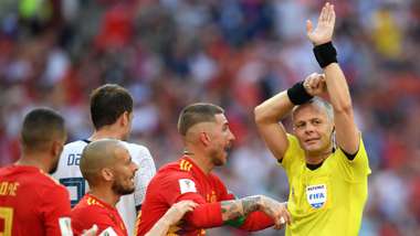 Spain Russia Bjorn Kuipers World Cup 2018