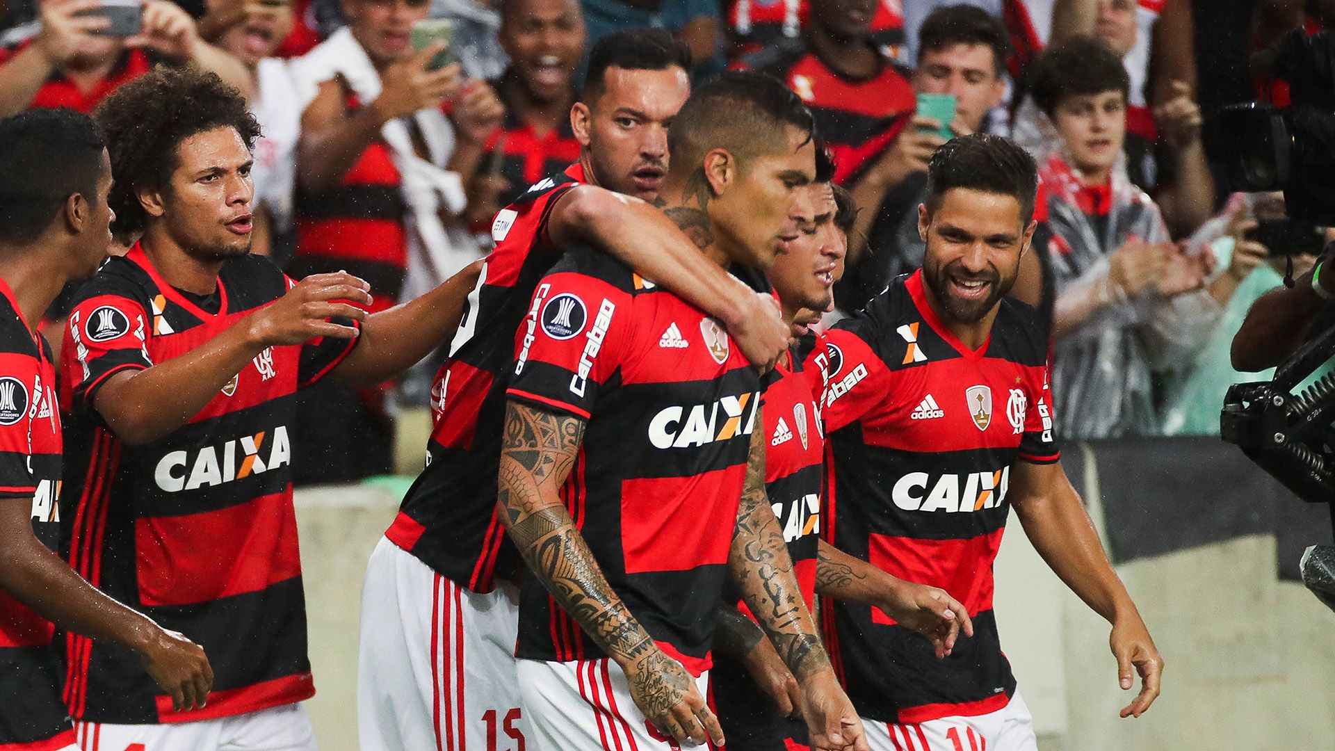 Paolo Guerrero Flamengo Atletico-PR Copa Libertadores 12042017