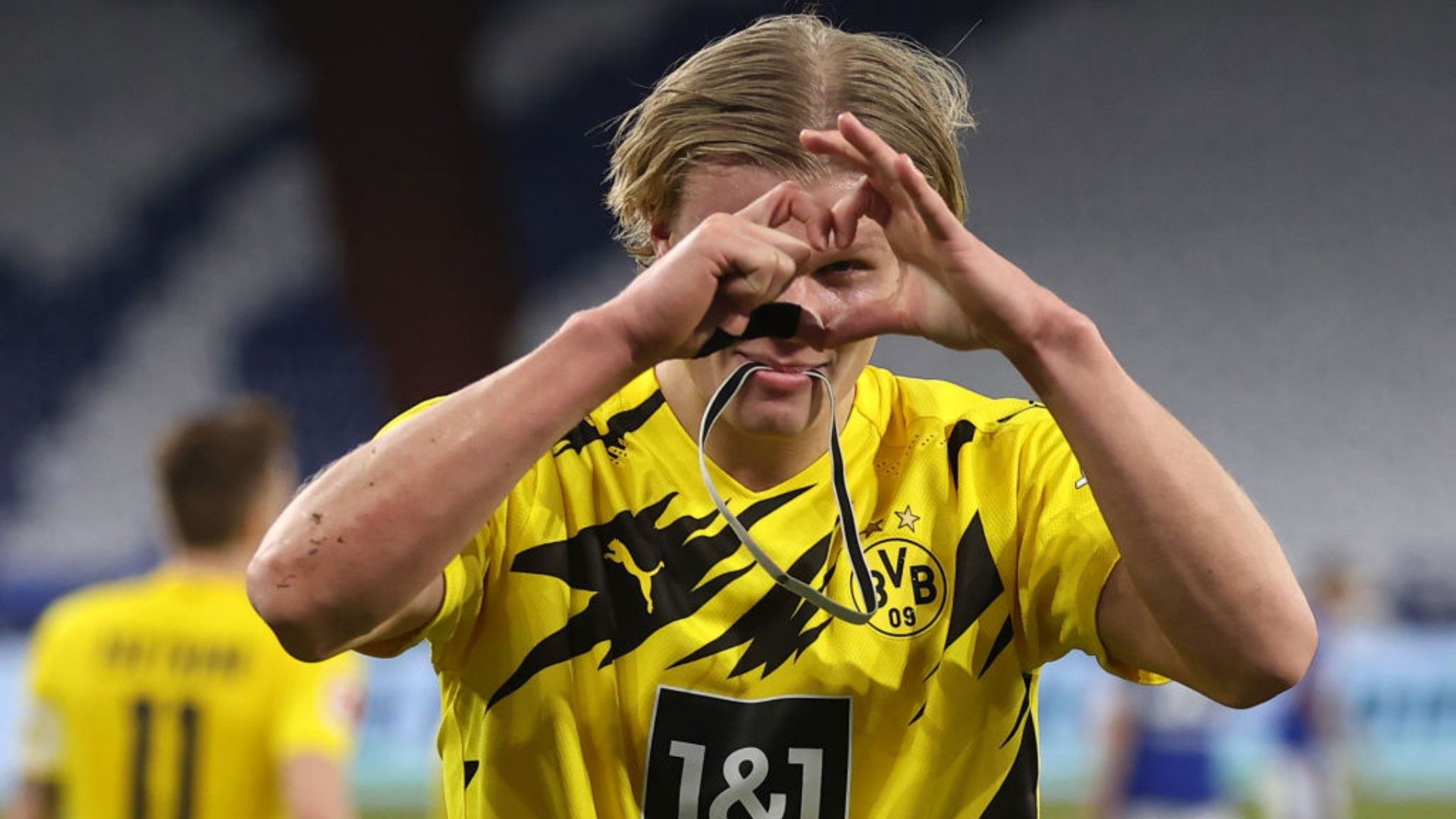 foto del festejo de haaland con el borussia dortmund