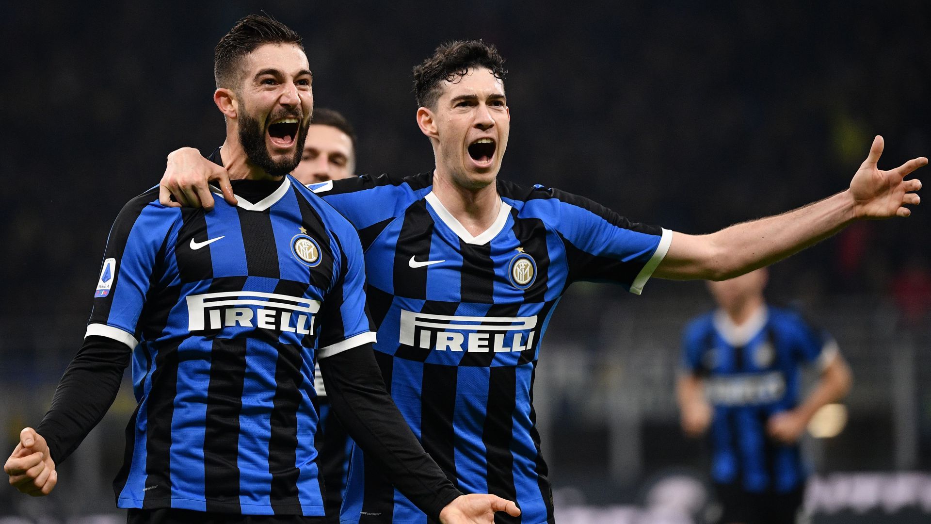 Roberto Gagliardini Alessandro Bastoni Inter Genoa Serie A