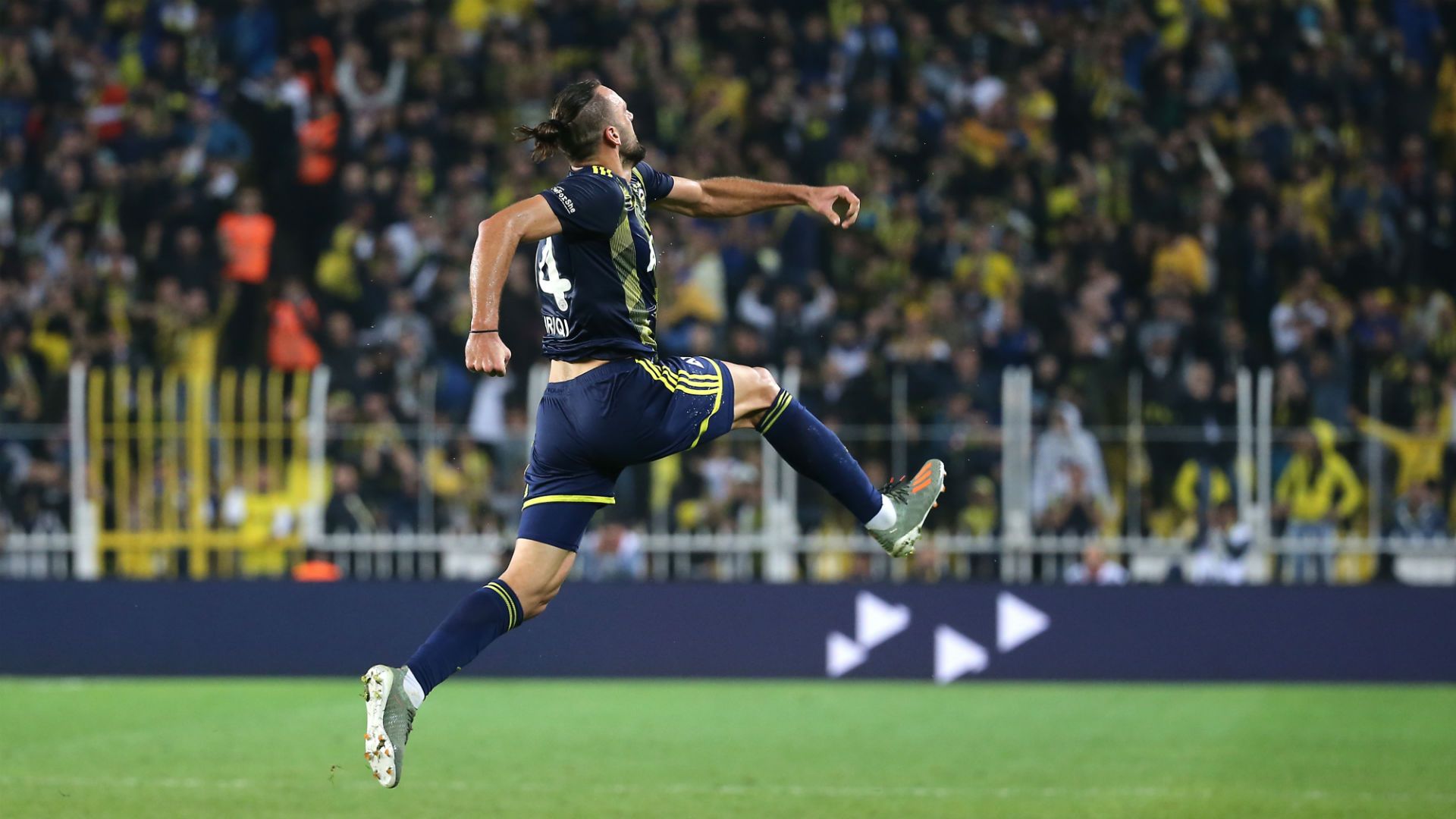 Vedat Muriqi Goal Celebration Fenerbahce v Konyaspor 10262019