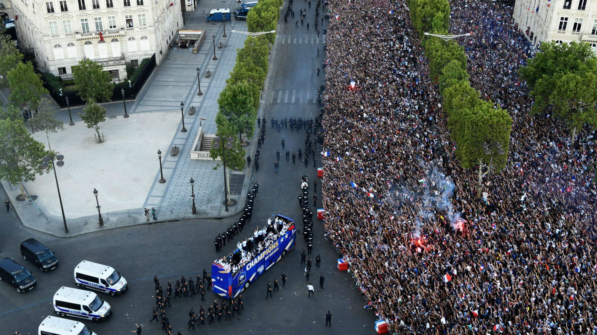 French team Champs Elysées Paris France 16072018