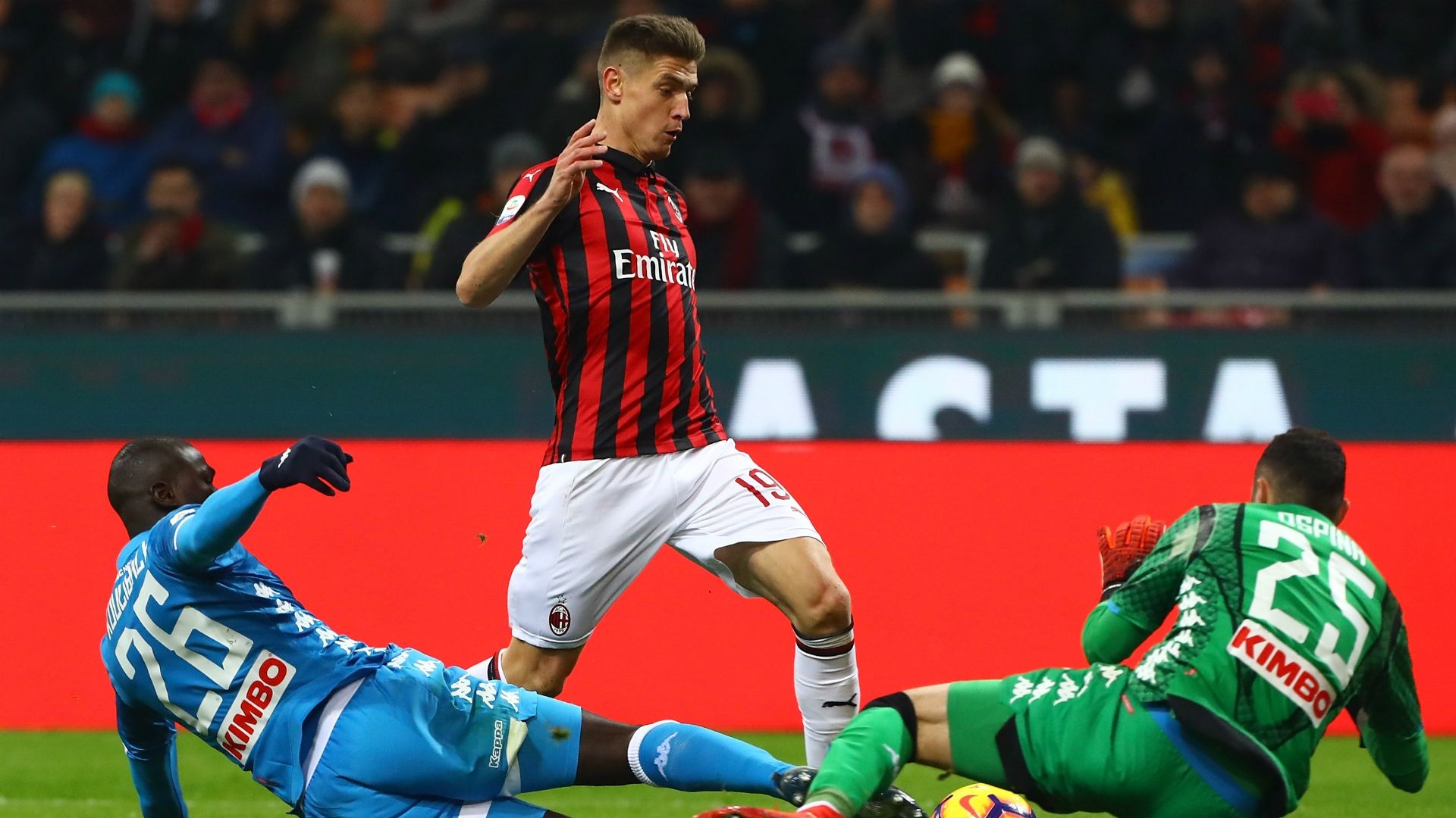 Krzysztof Piatek David Ospina Kalidou Koulibaly Milan Napoli Serie A