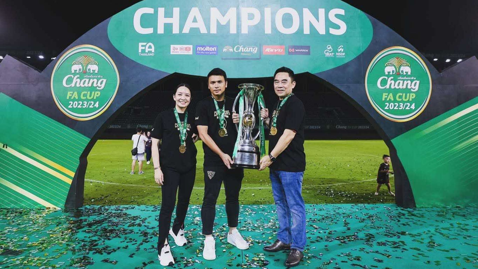 พุทธินันท์ วรรณศรี