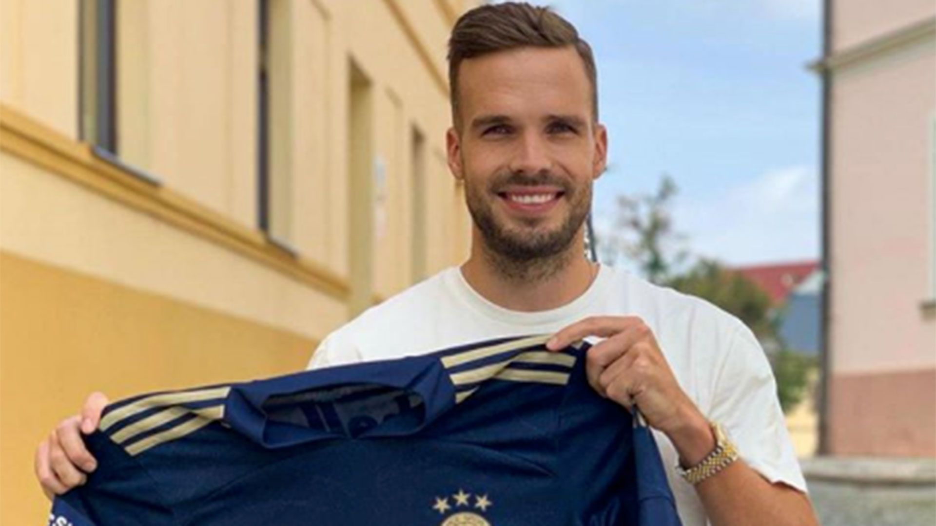 Filip Novak Fenerbahçe 08062020