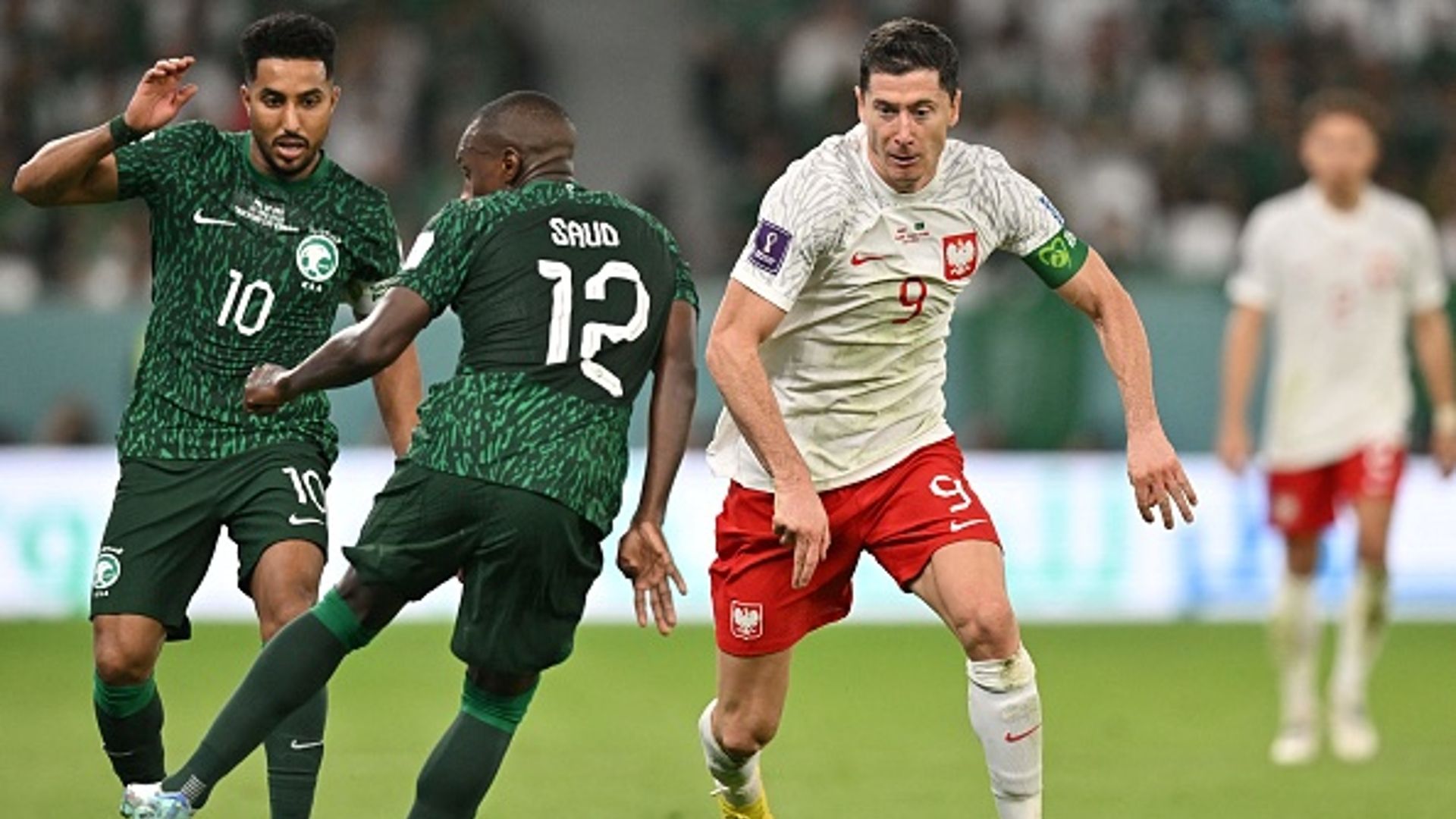 Saud Abdulhamid - Robert Lewandowski - 2022 World Cup - Poland - Saudi - Salem Aldawsari