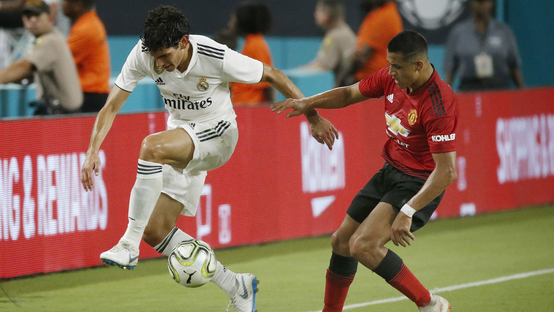 Vallejo Alexis Sanchez Manchester United Real Madrid ICC 2018