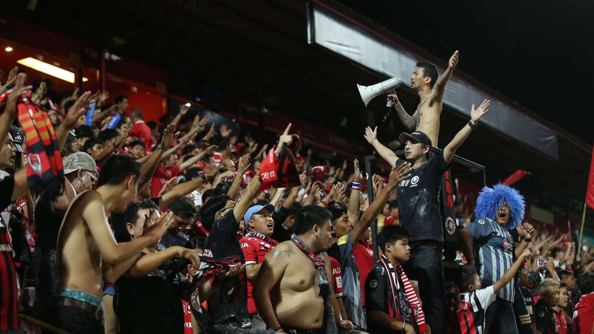 ธันเดอร์โดม สเตเดียม