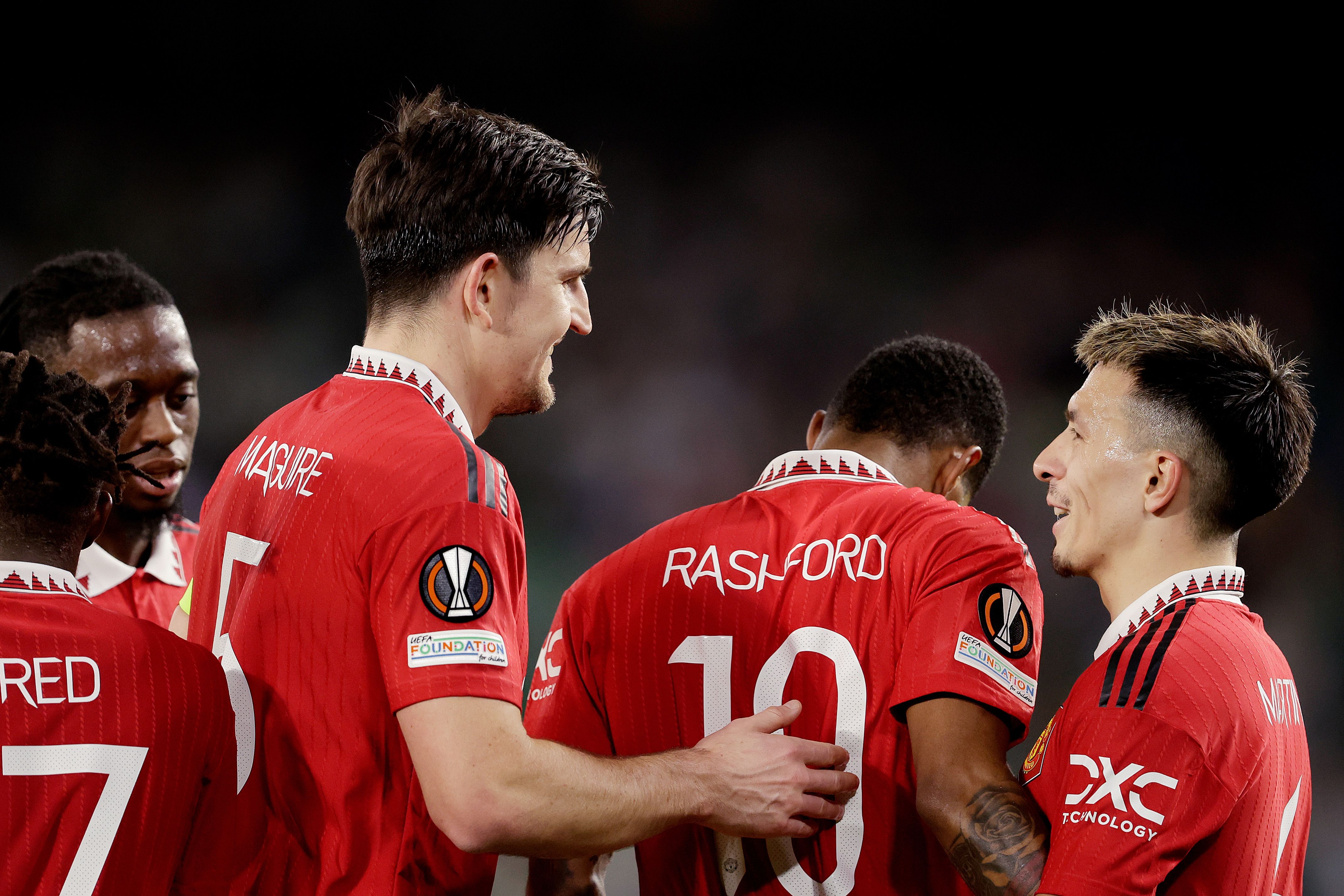 Harry Maguire Lisandro Martinez Manchester United 2022-23