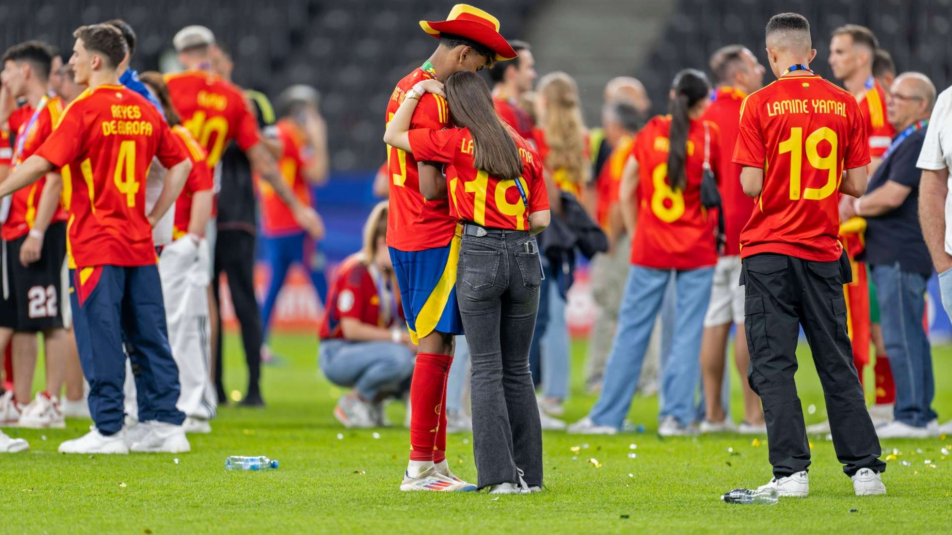 ONLY GERMANY Lamine Yamal Alex Padilla Spain Euro 2024