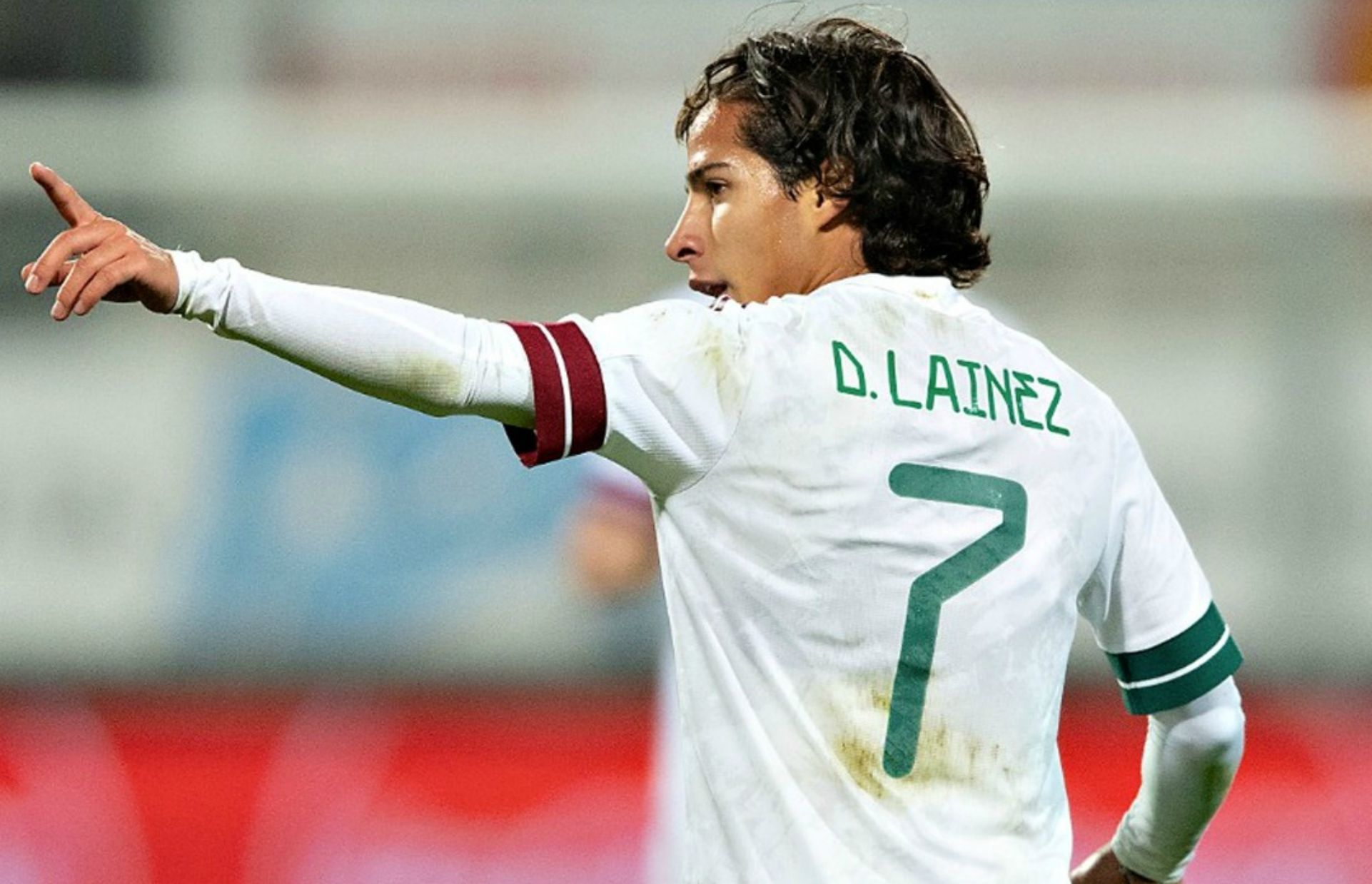 Diego Lainez / México vs Argelia