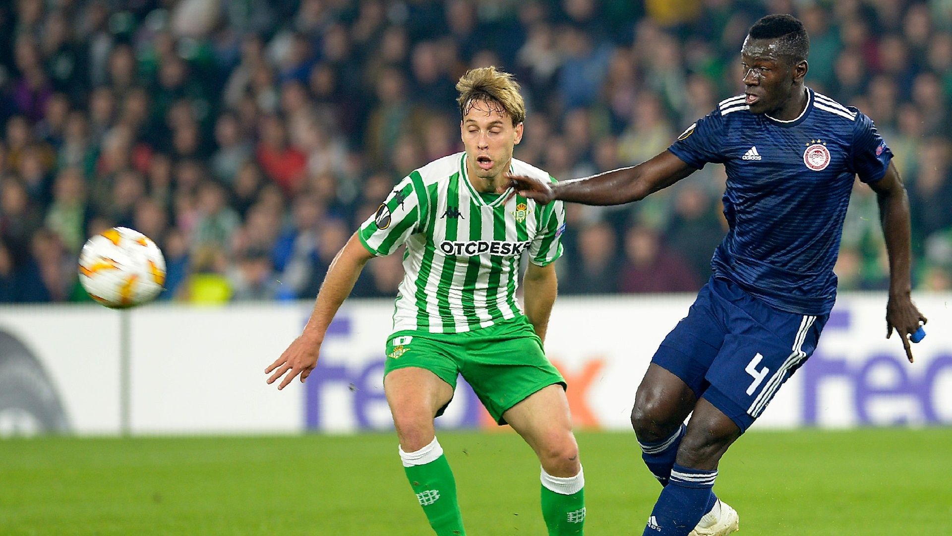 Sergio Canales of Real Betis and Olympiakos's Mady Camara