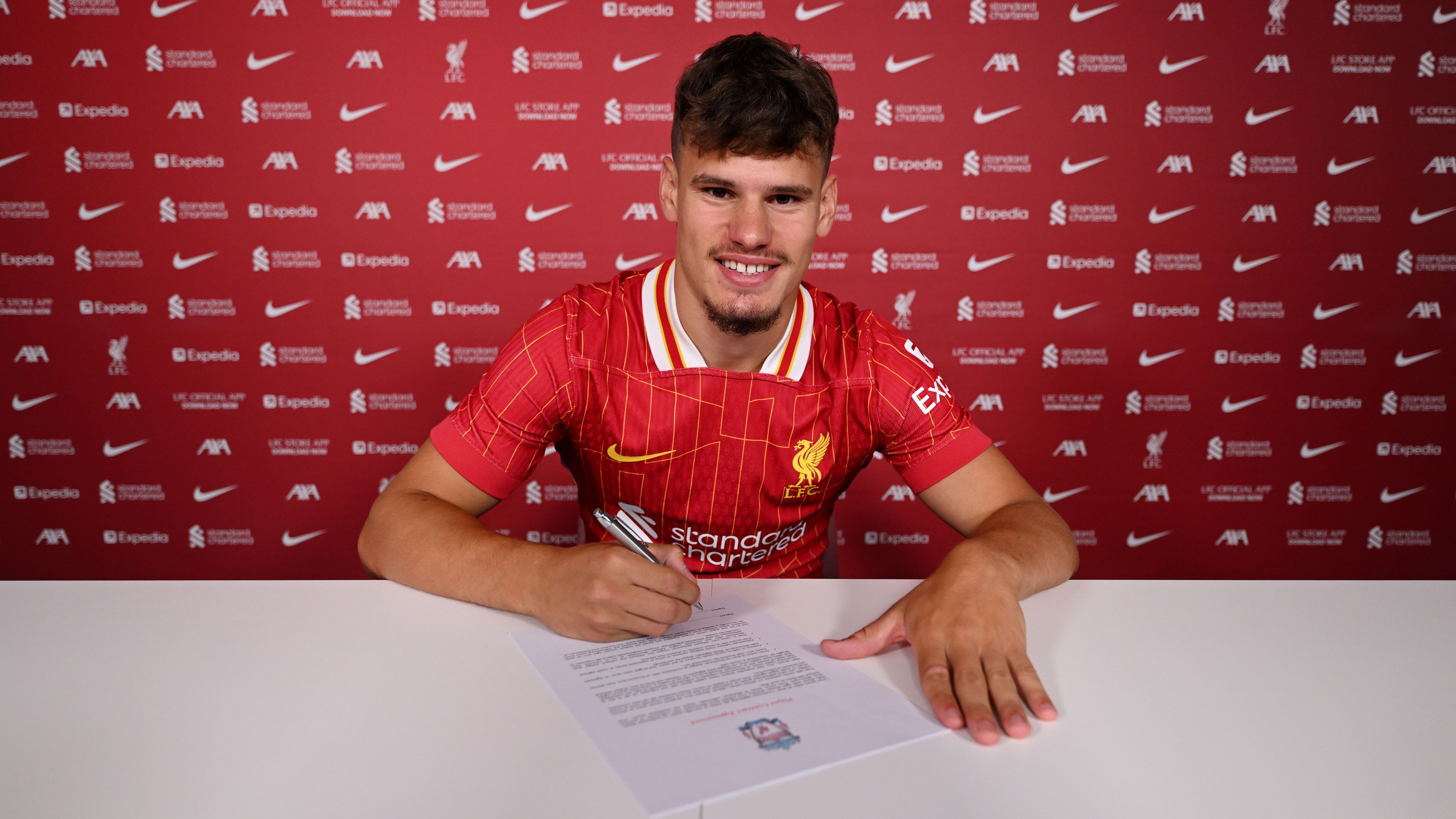 Milos Kerkez Liverpool