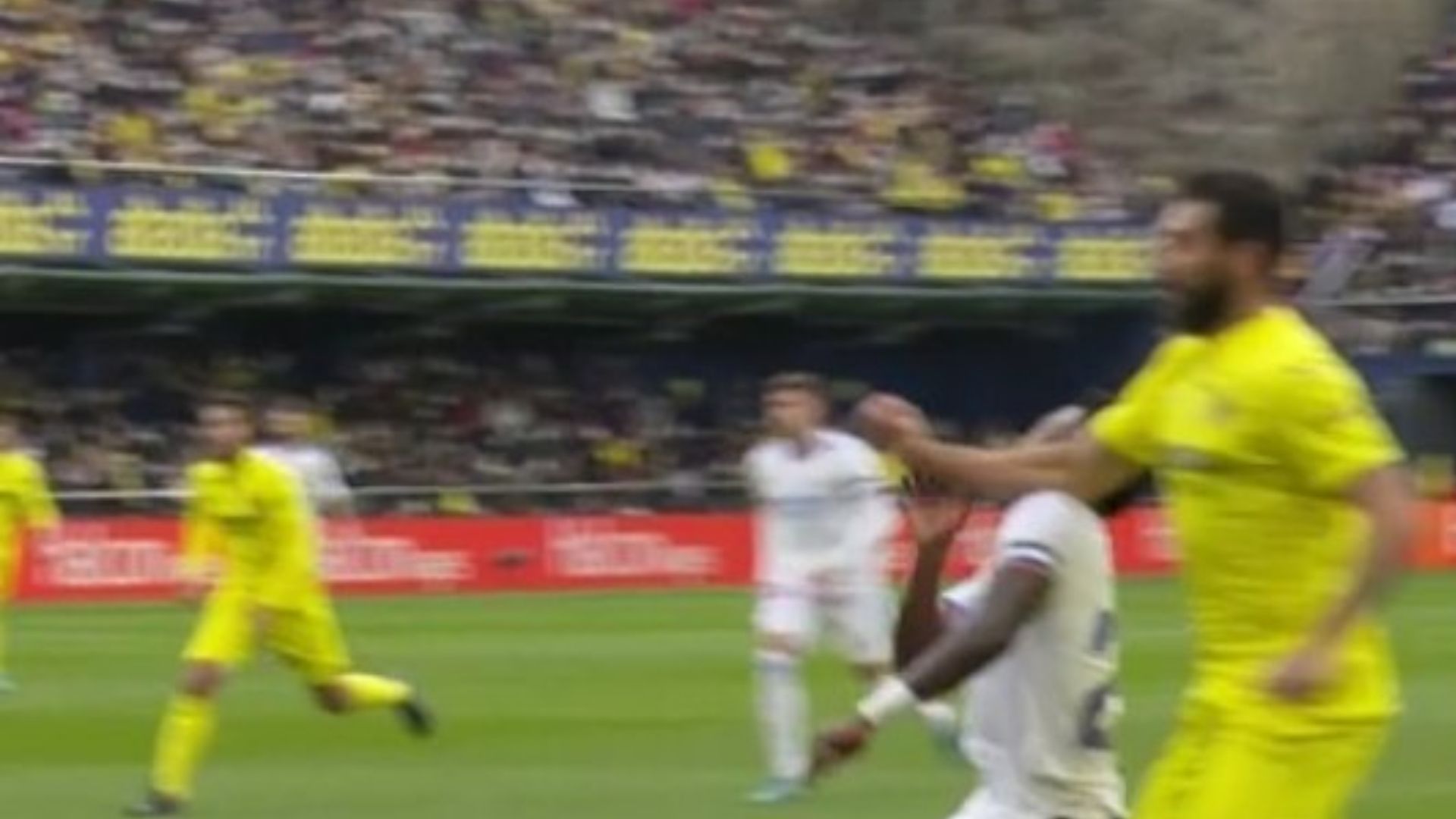 VINICIUS ALBIOL 12022022