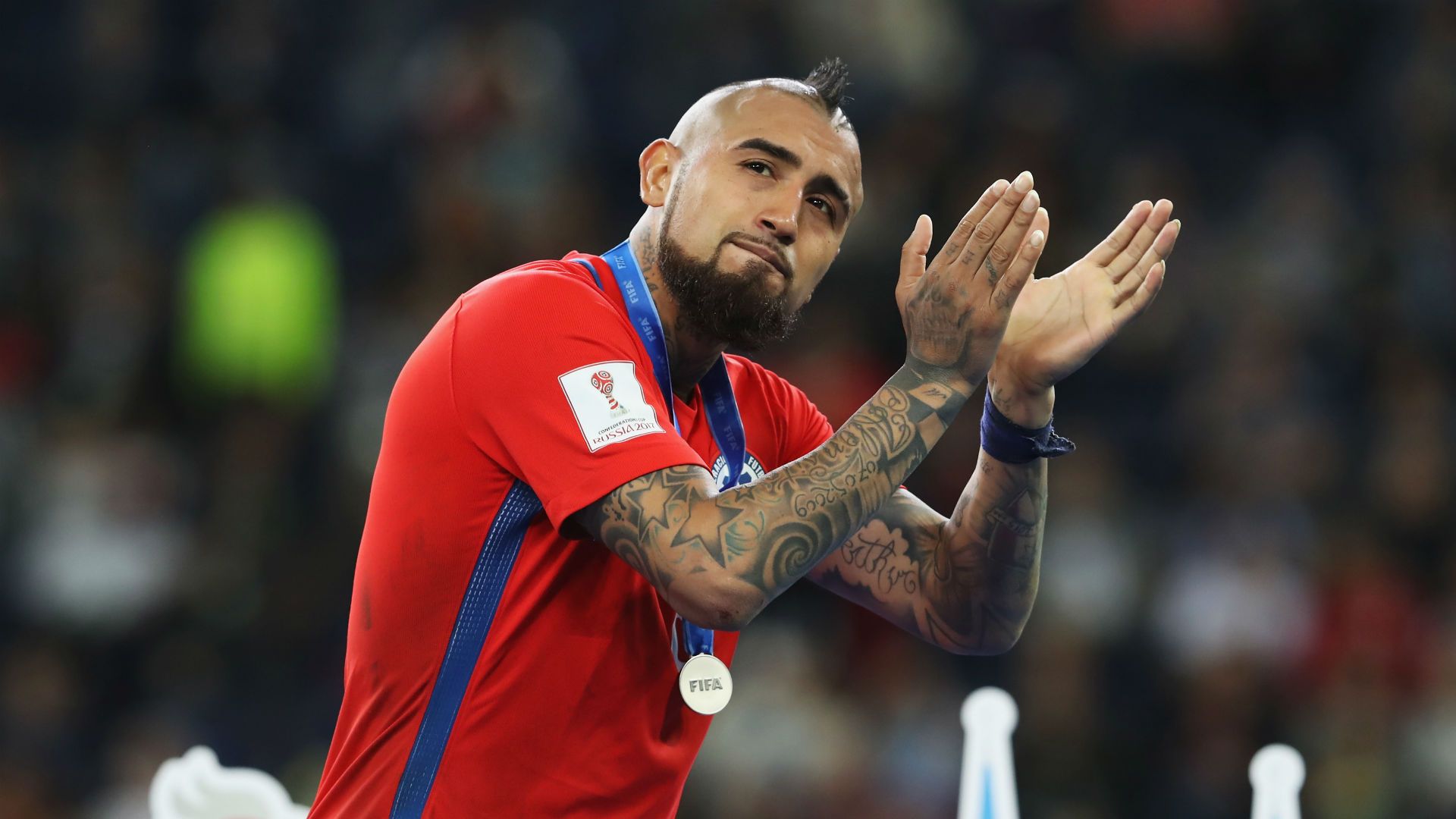 arturovidal - Cropped
