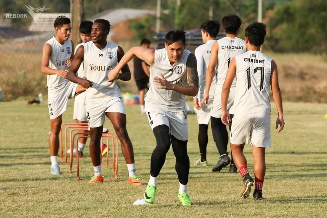 อนันต์ บัวแสง