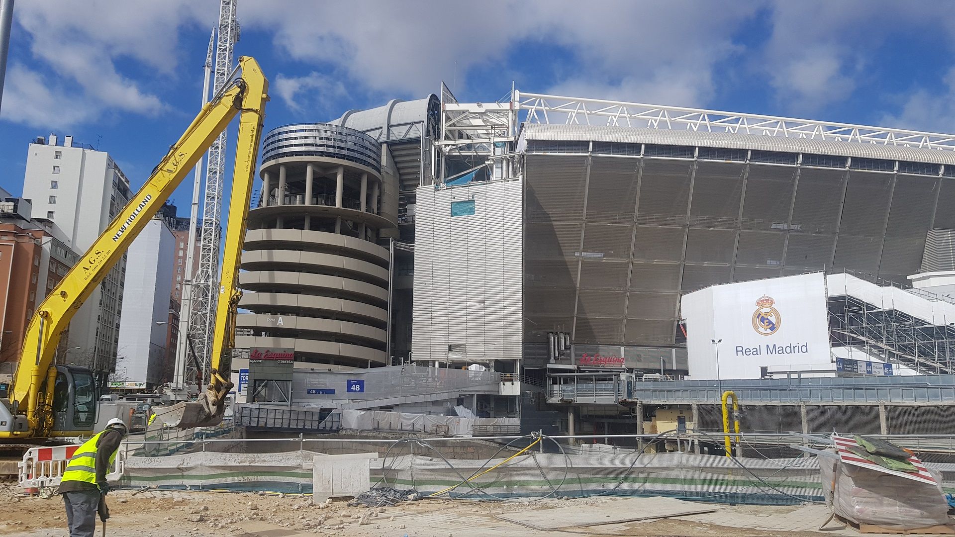 Hola Espana - Santiago Bernabeu Renovation