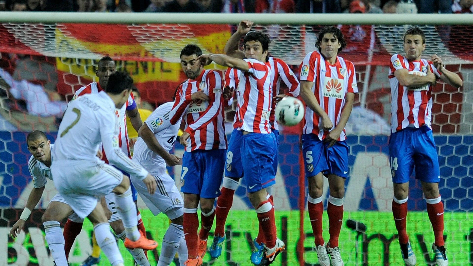 Cristiano Ronaldo Atletico Real Madrid 110412