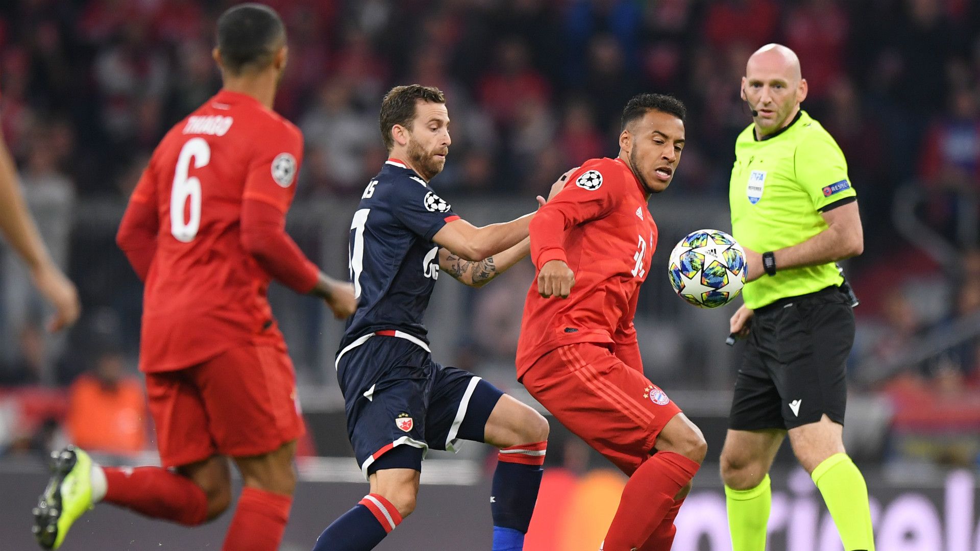 Corentin Tolisso Jose Canas Bayern Munchen Crvena Zvezda Champions League 18092019