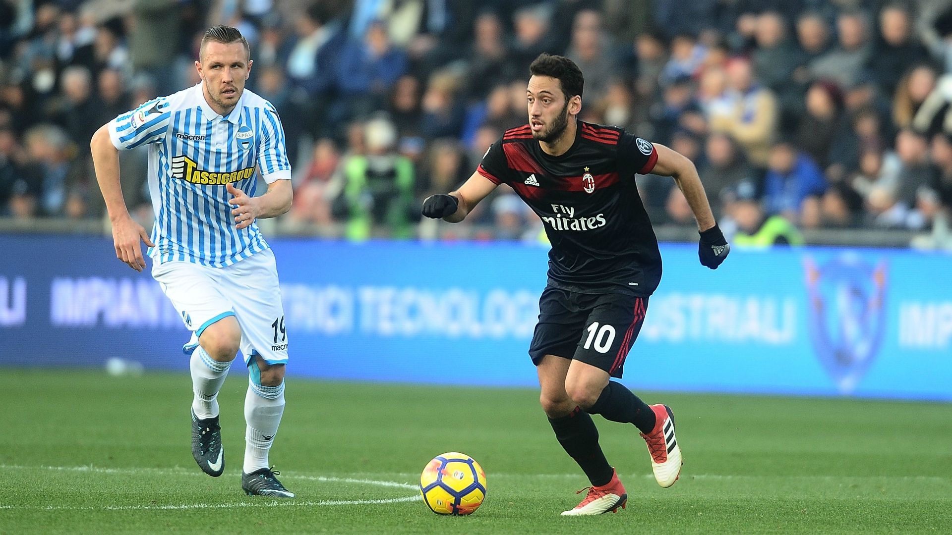 Jasmin Kurtic Hakan Calhanoglu SPAL Milan Serie A