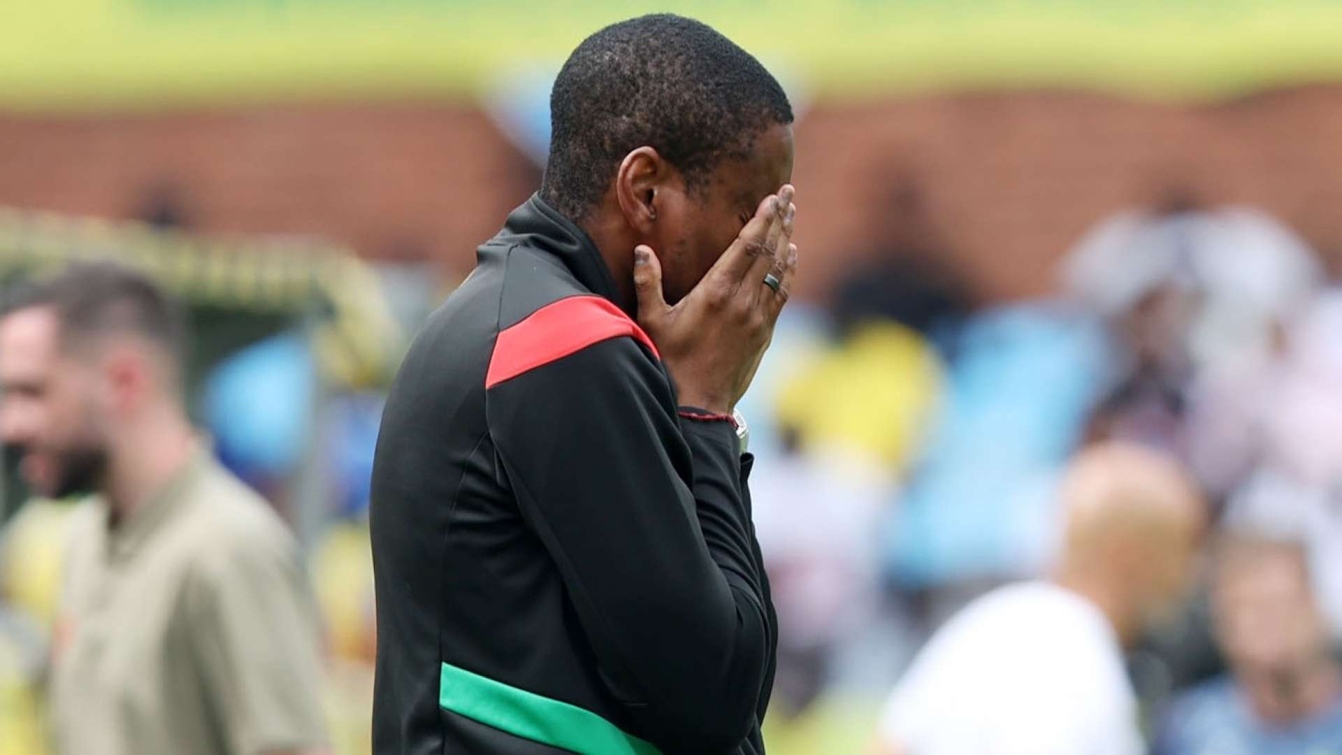 Rhulani Mokwena, MC Alger