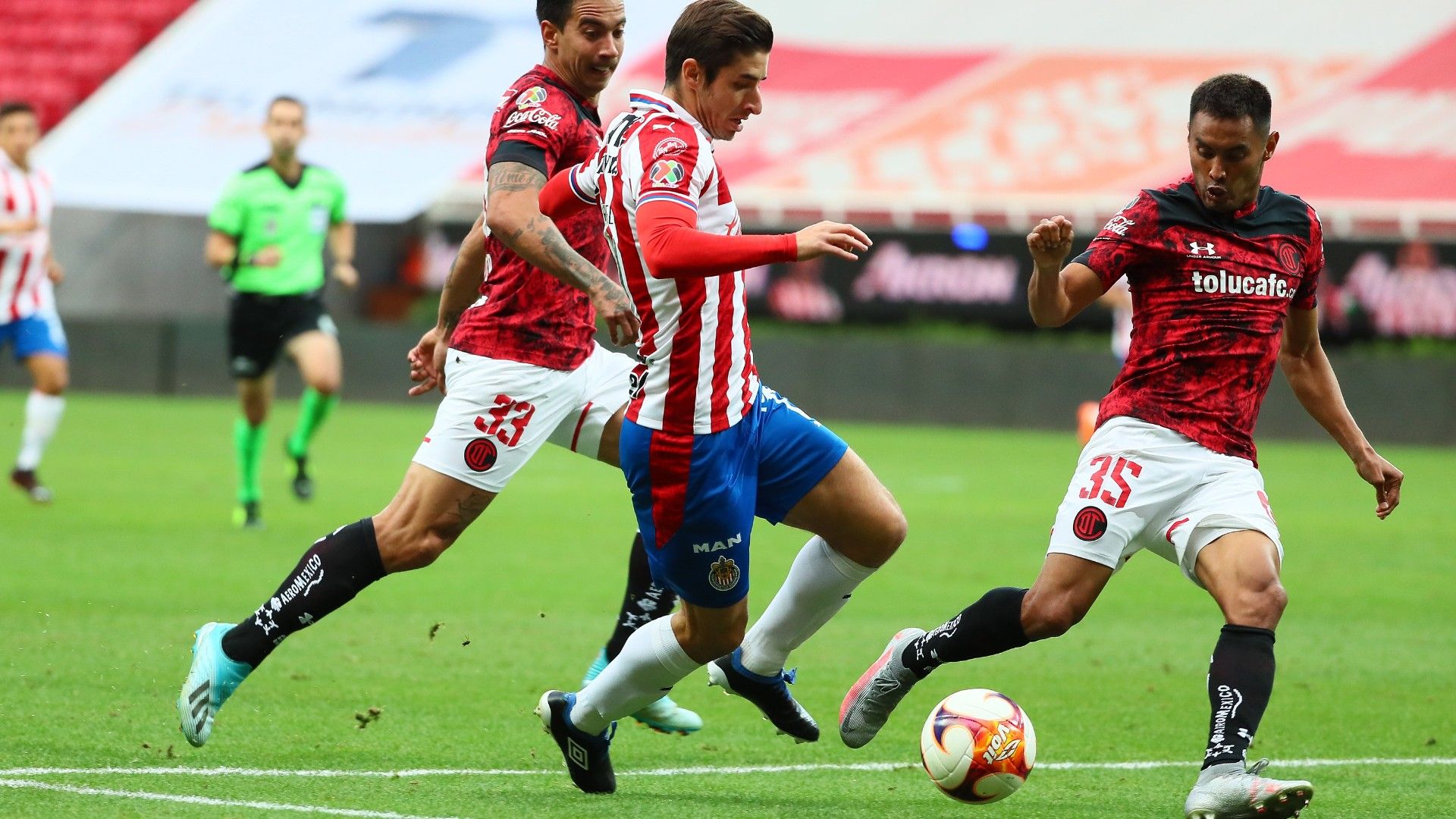Isaac Brizuela José Juan Vázquez Chivas vs Toluca Guardianes 2021