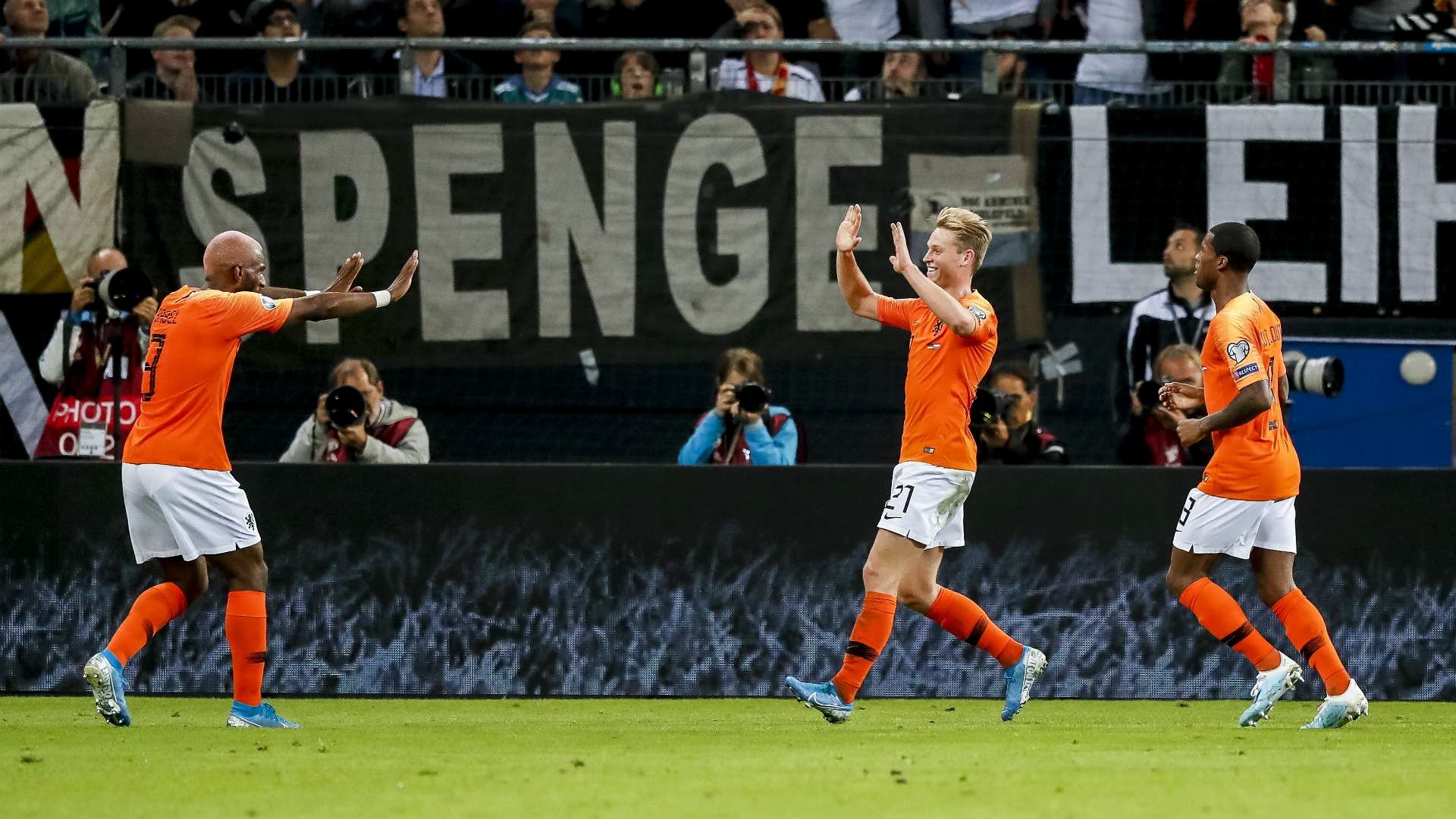 Ryan Babel Frenkie de Jong Germany - Netherlands 09062019