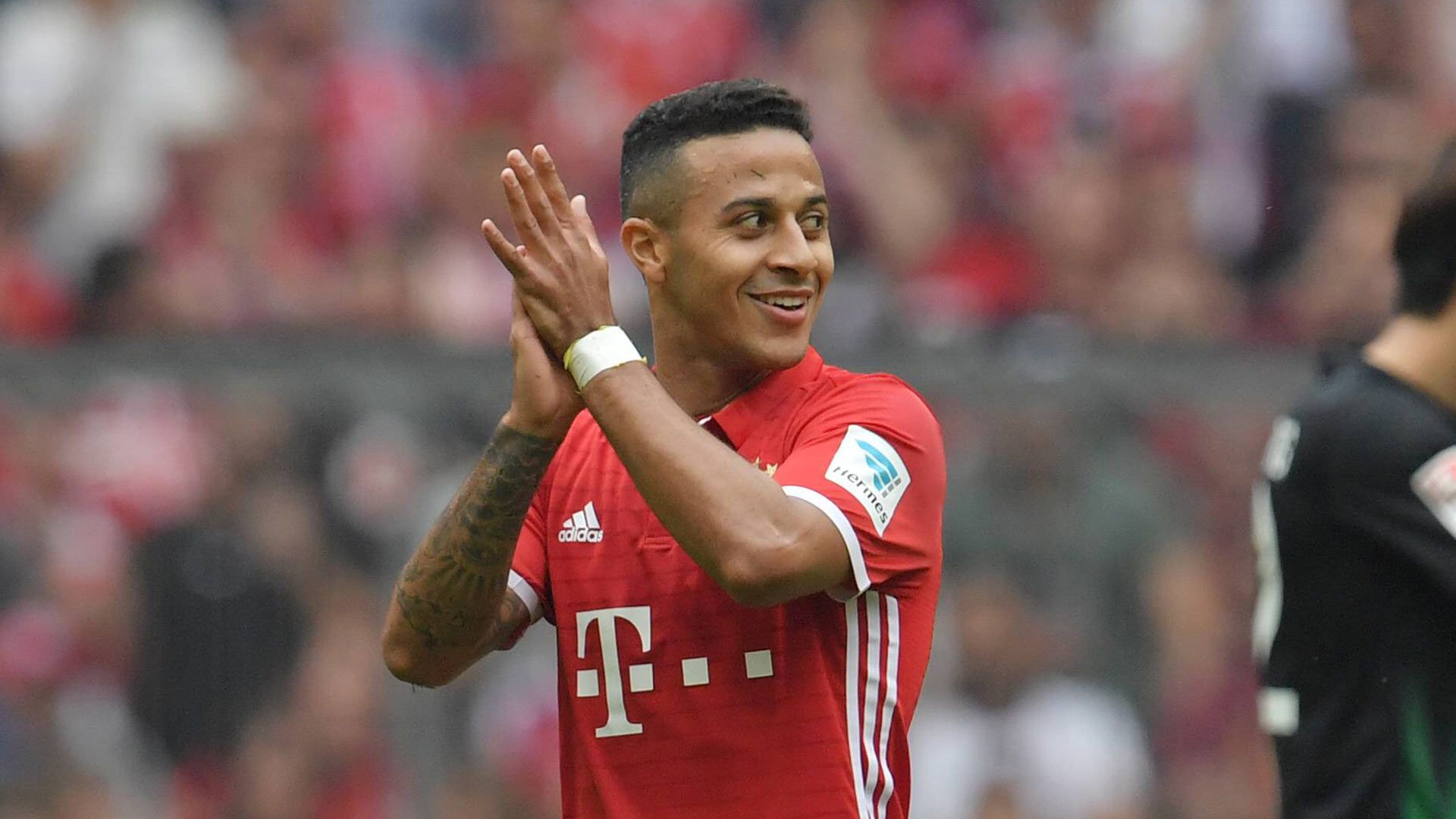 *GER ONLY* Thiago Alcantara FC Bayern München FC Augsburg 042017