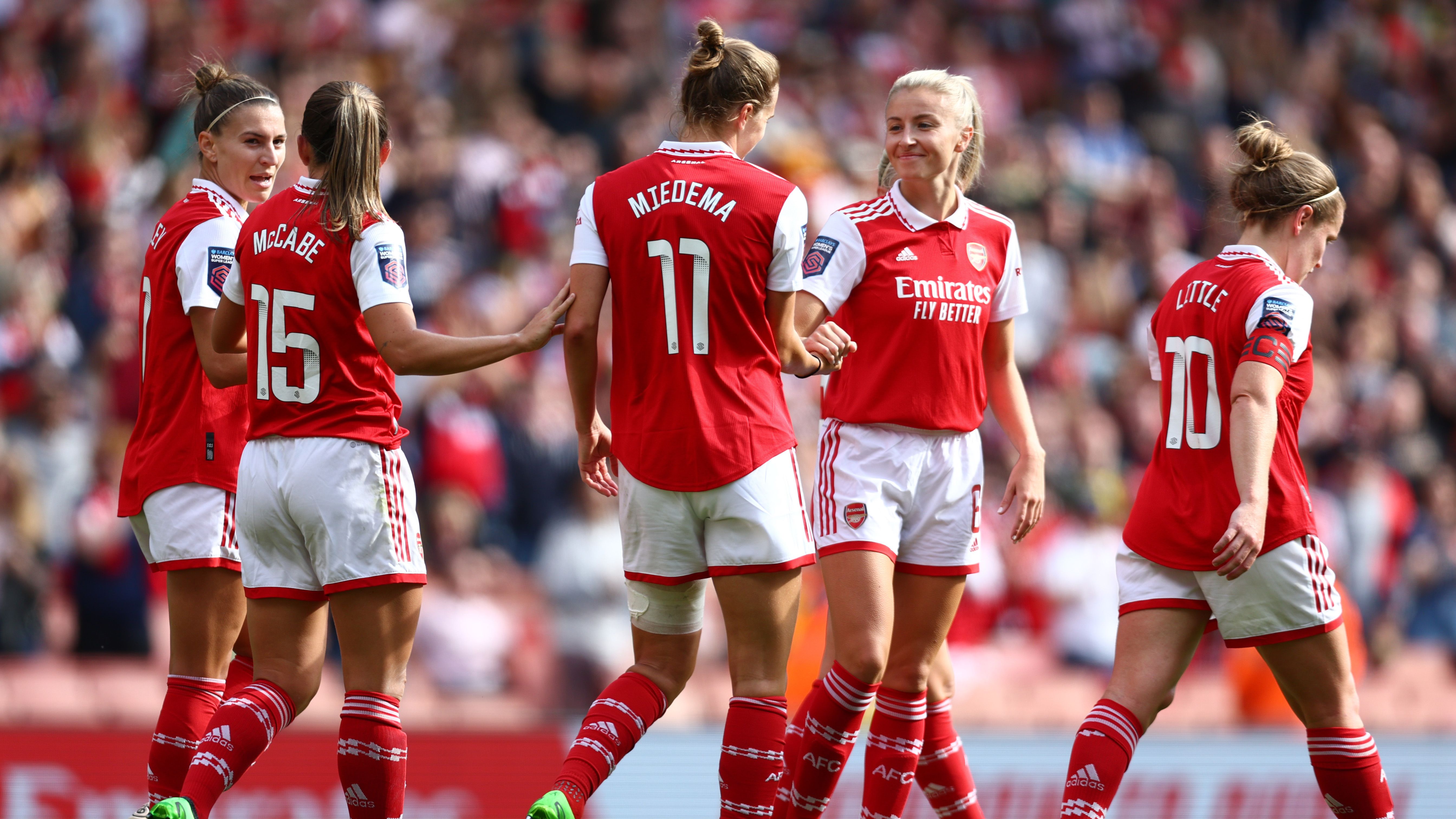 Vivianne Miedema Leah Williamson Arsenal Tottenham WSL 2022-23