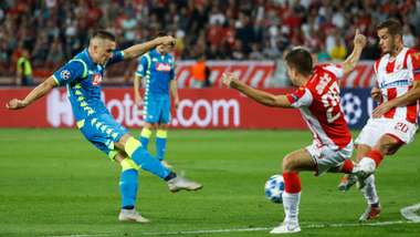 Roter Stern Napoli CL 2018