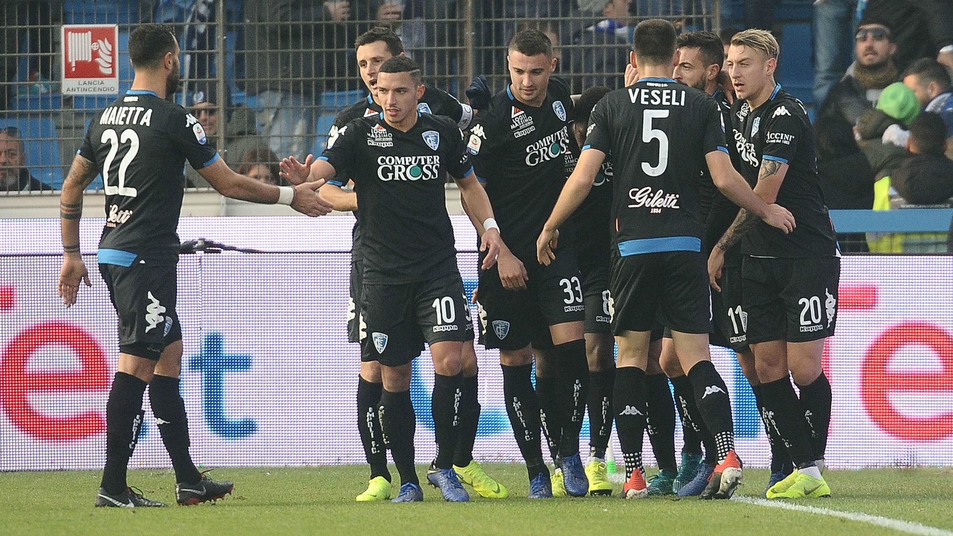Empoli celebrating SPAL Serie A