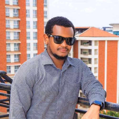 vincent titus author image