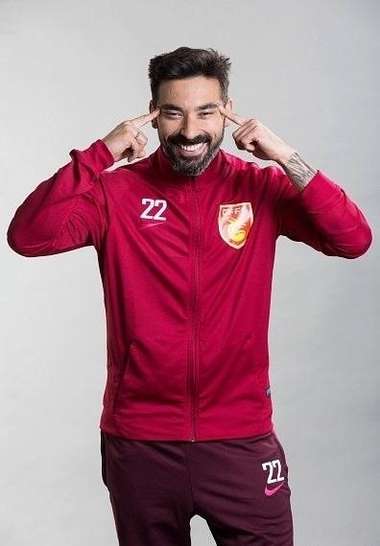 Lavezzi Hebei Racist Pose