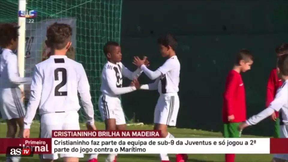 Cristiano Ronaldo Junior scores for Juventus U9
