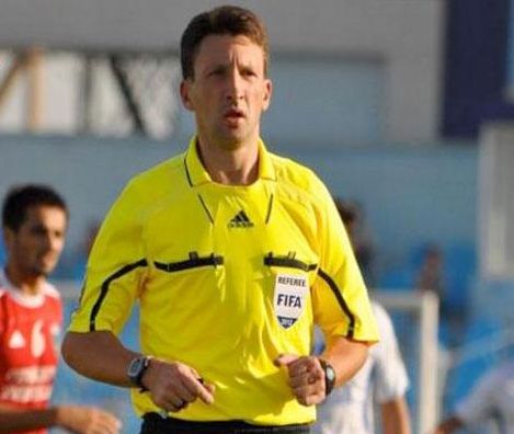 الحكم الأوزبكي "فالنتين كوفالينكو"