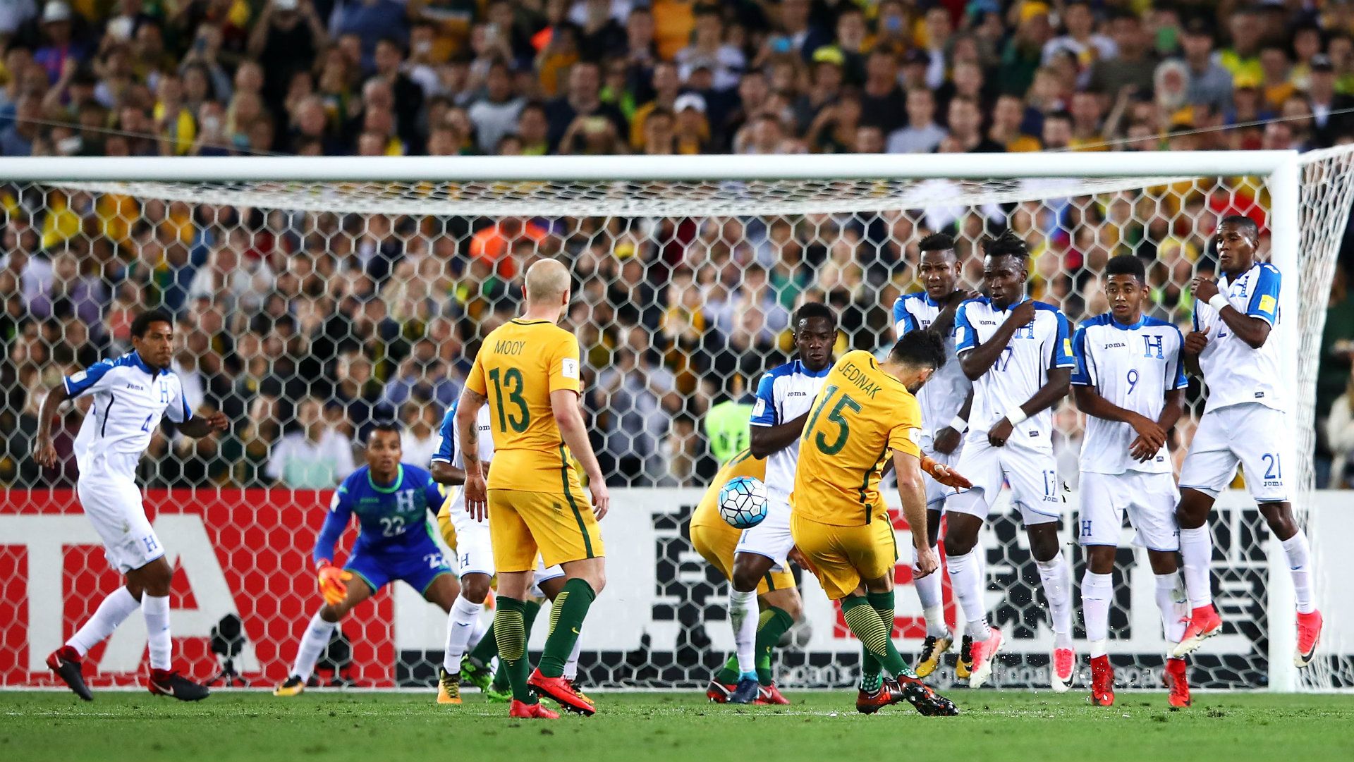 Mile Jedinak free-kick, Australia v Honduras