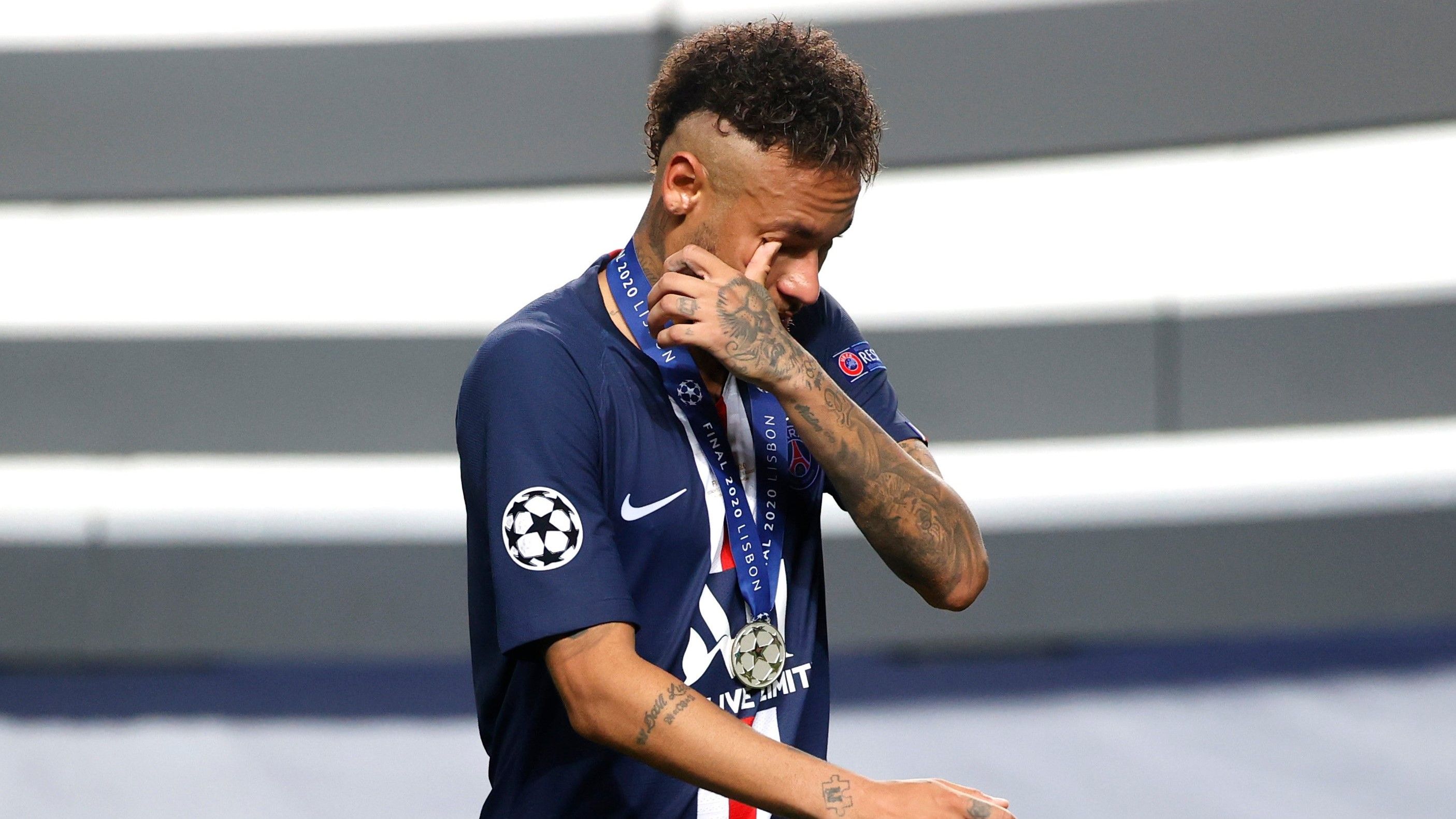 Amazon.co.jp: 額付 日本未入荷ポスター PSG vsバイエルンミュンヘン欧州CL2020-21 : おもちゃ