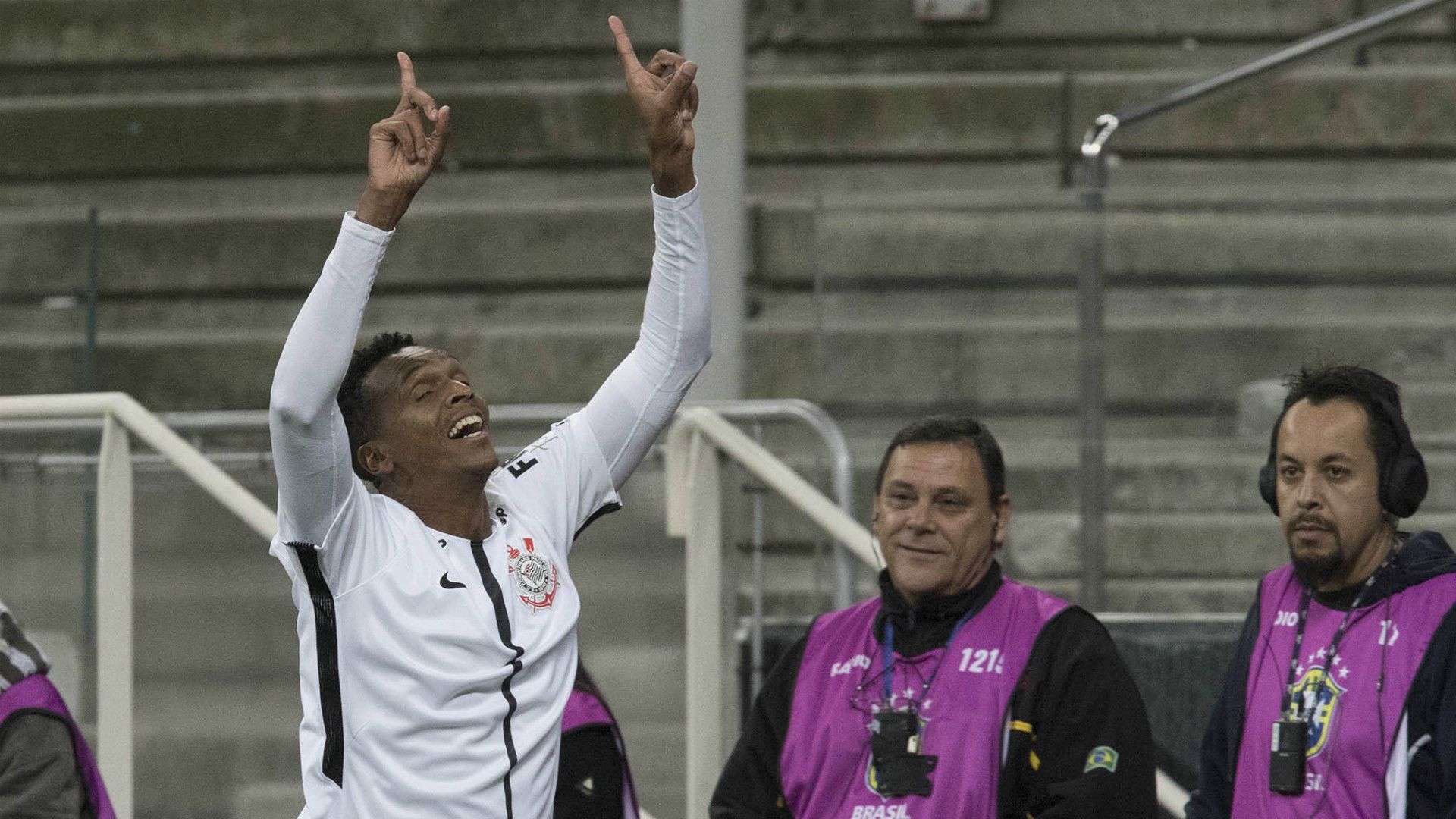 Jô - Corinthians - 9/07/2017