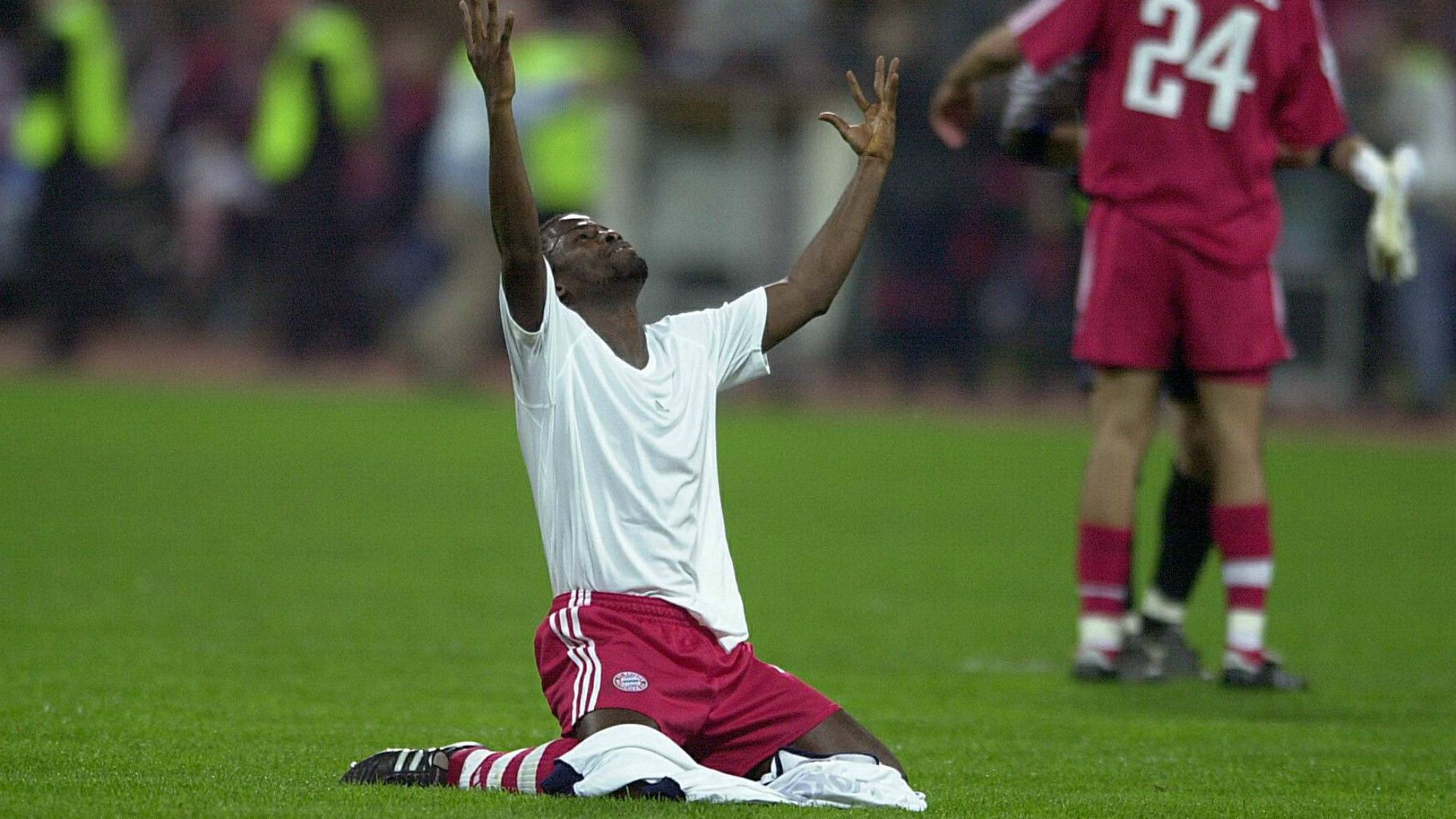 ONLY GERMANY Samuel Kuffour Bayern 2001