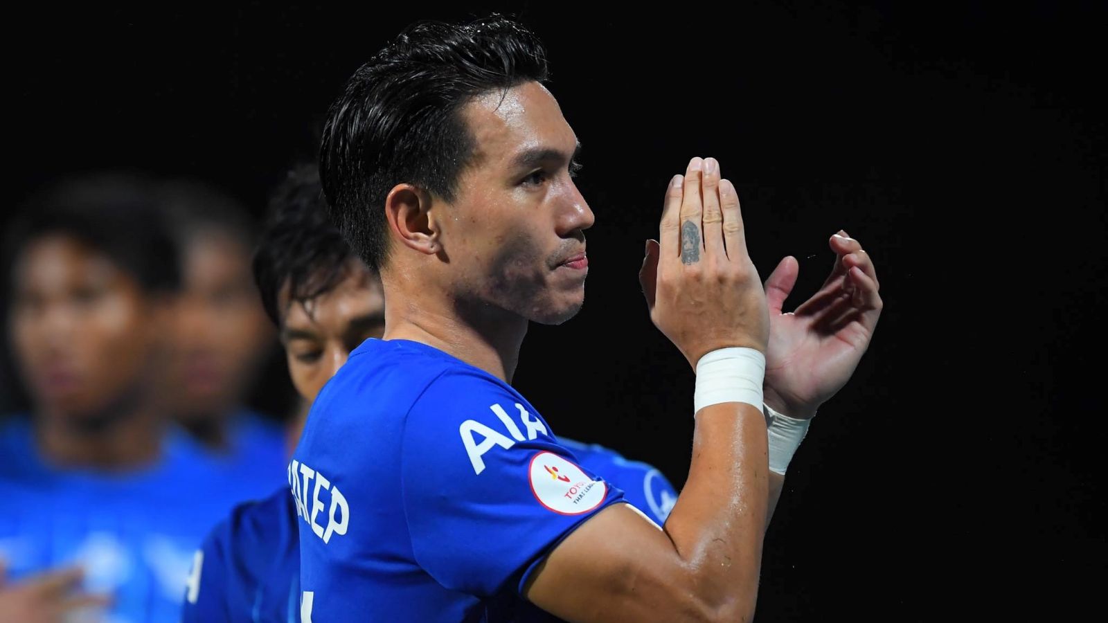 ธีรเทพ วิโนทัย